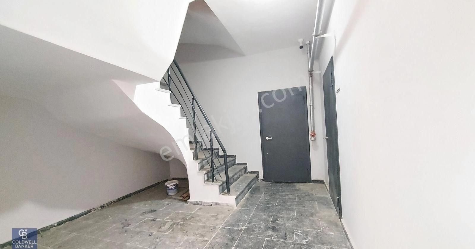 Kartepe Güzel Konum Asansörlü Satılık Arakat 1+1 Sıfır Yapı Ofis - Görsel 15