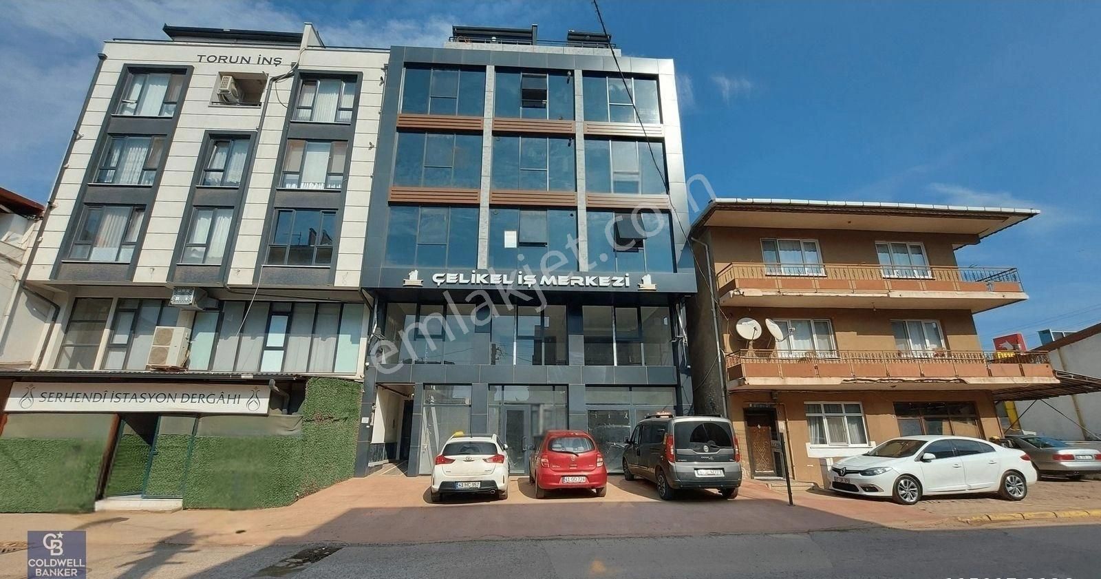 Kartepe Güzel Konum Asansörlü Satılık Arakat 1+1 Sıfır Yapı Ofis - Görsel 2