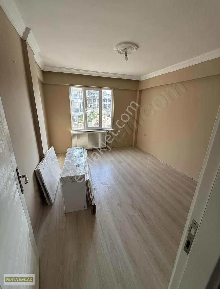 Çiftlikönü Soğancılar Cad Yanı 3+1 3 Balkonlu Ara Kat - Görsel 9