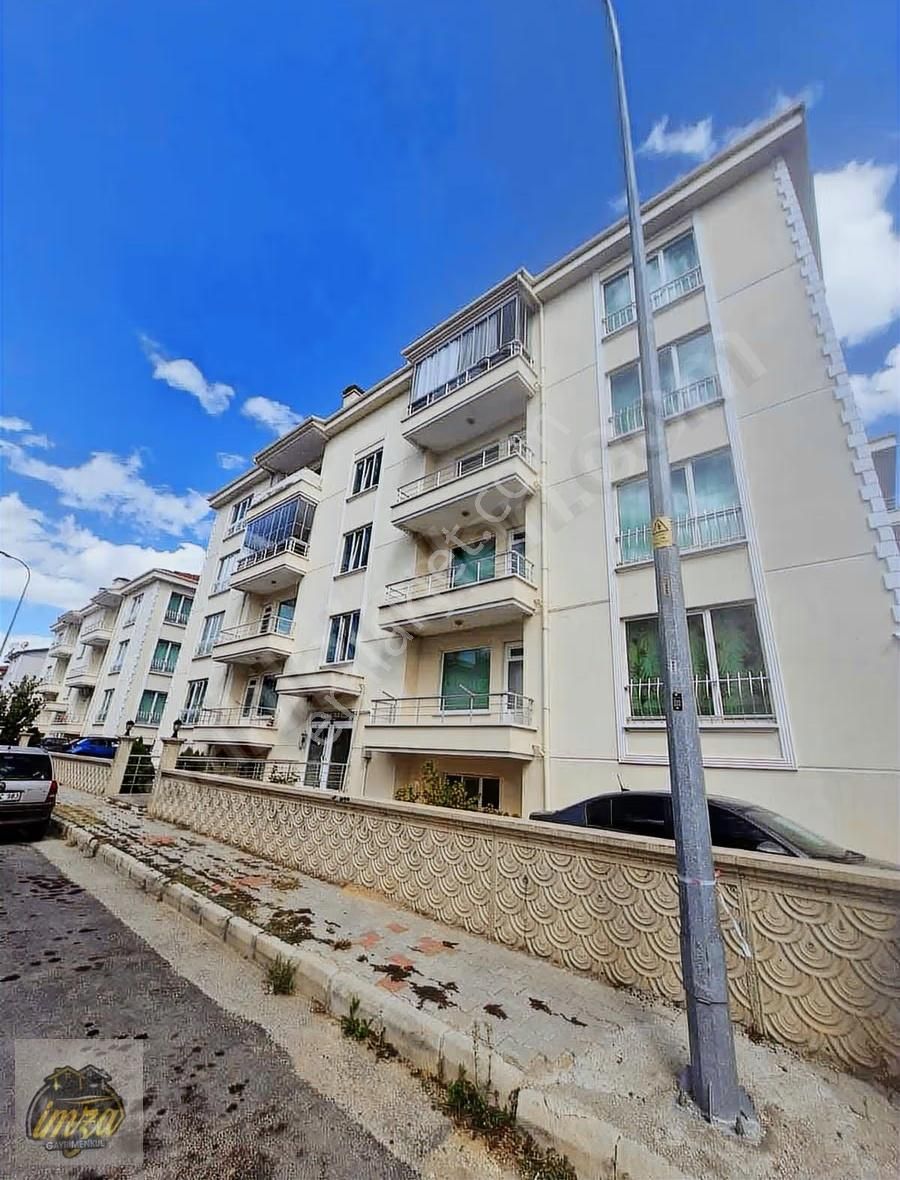 İmza Emlaktan Fatih Mahallesinde Asansörlü Daire - Görsel 9