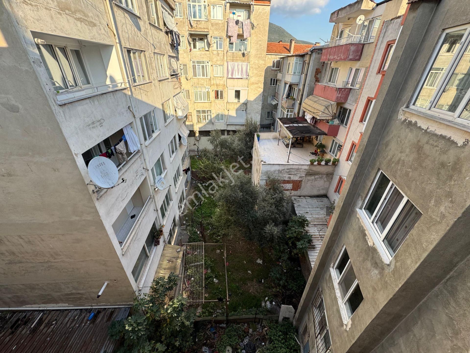 Gemlik'te Merkeze Yakın 2+1 Satılık Daire - Görsel 12