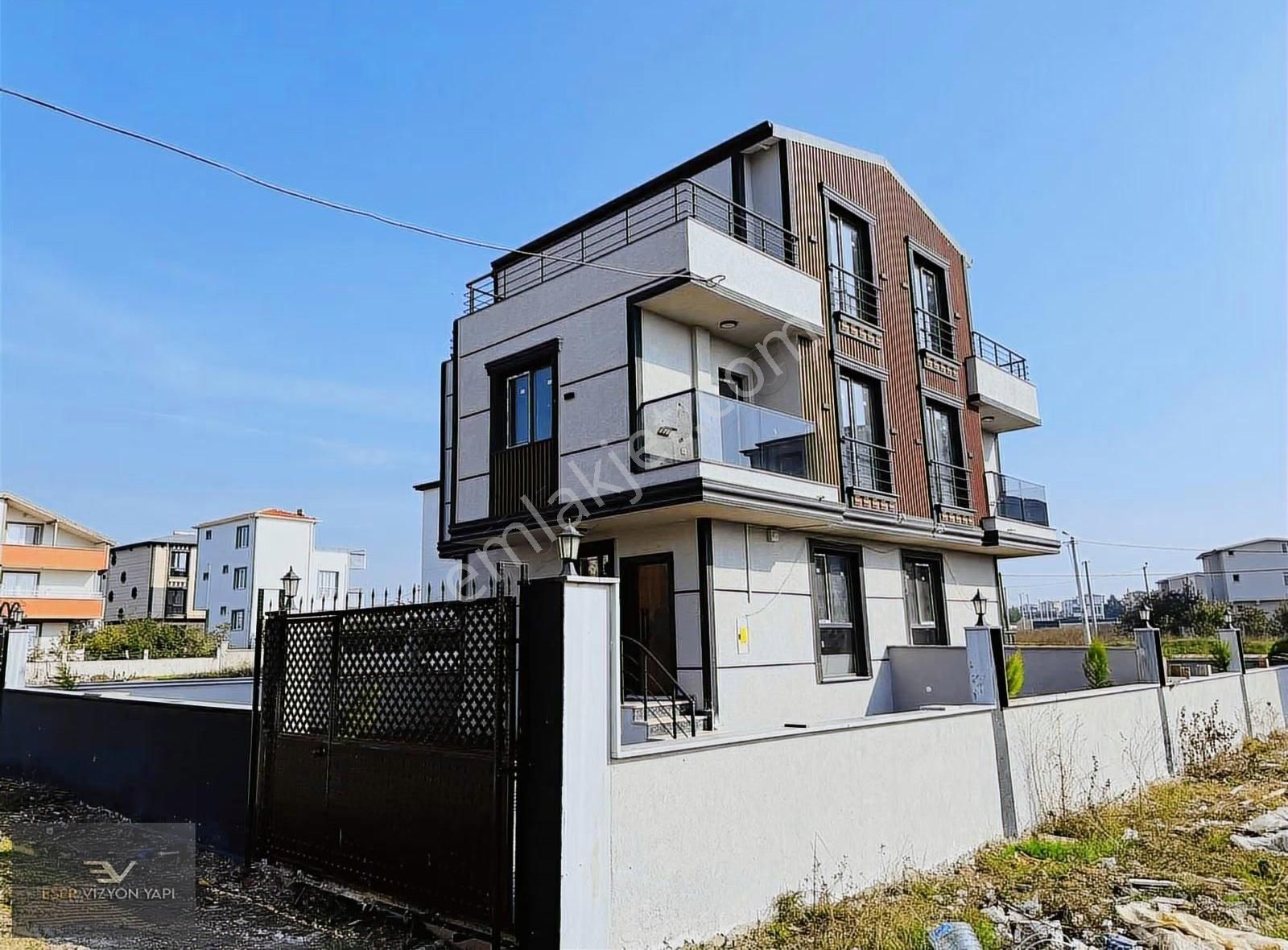 ▃▅▇eser Vizyon▇▅▃iskanlı Teraslı Geniş Bahçeli Merkezi Konum - Görsel 33