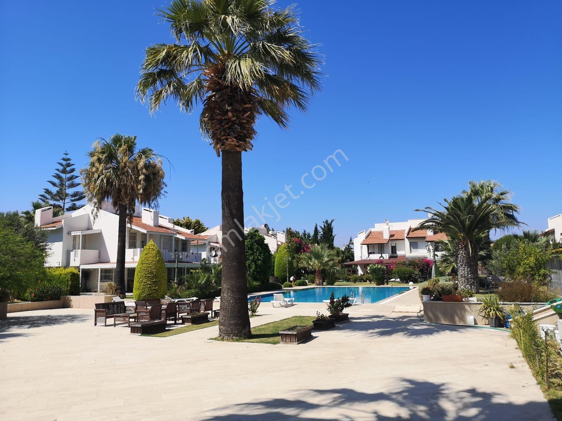 Ilıca Denize Düzayak 250m Havuzlu Sitede 4+1 Dubleks Villa - Görsel 2