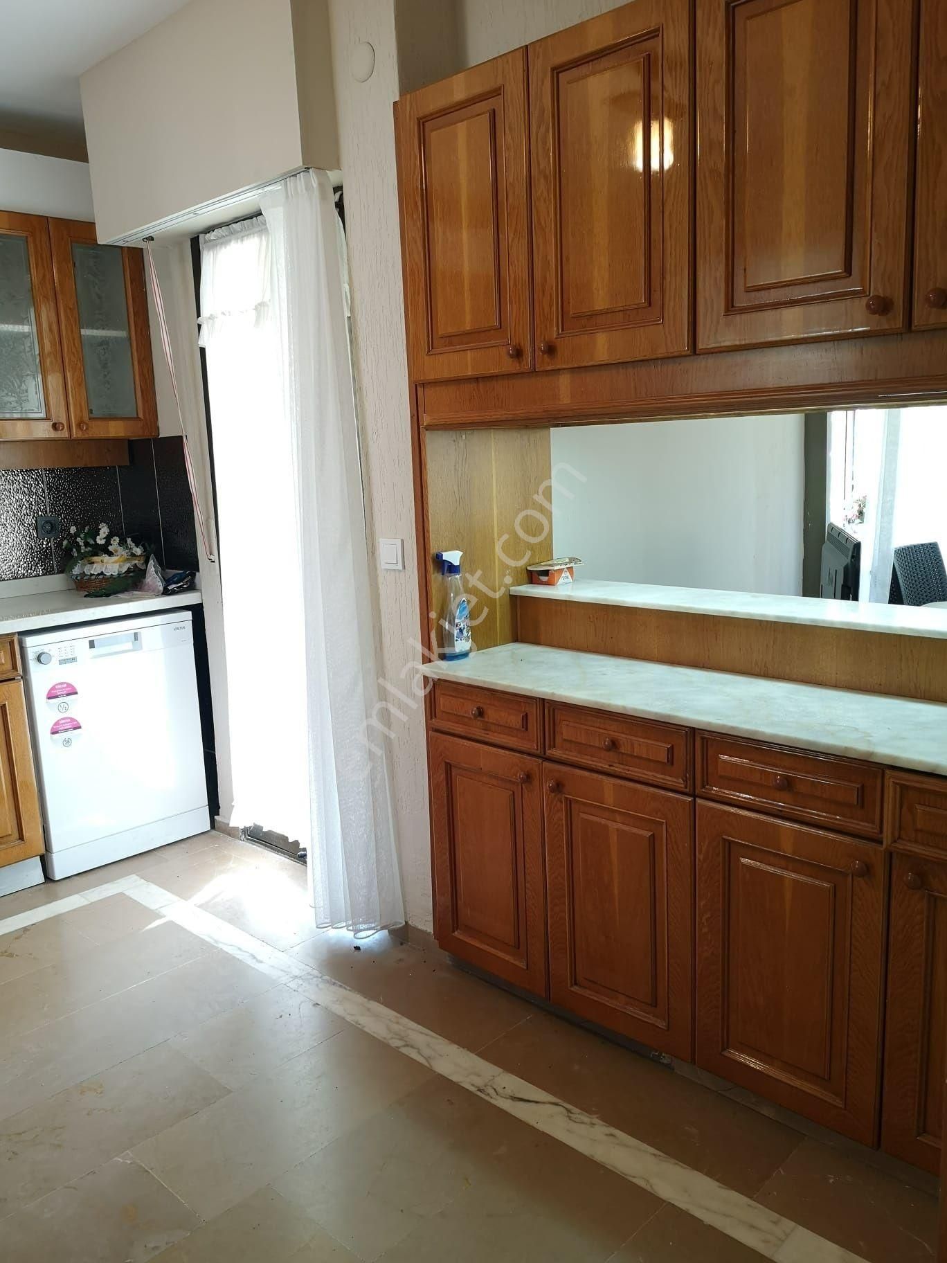 Ilıca Denize Düzayak 250m Havuzlu Sitede 4+1 Dubleks Villa - Görsel 32