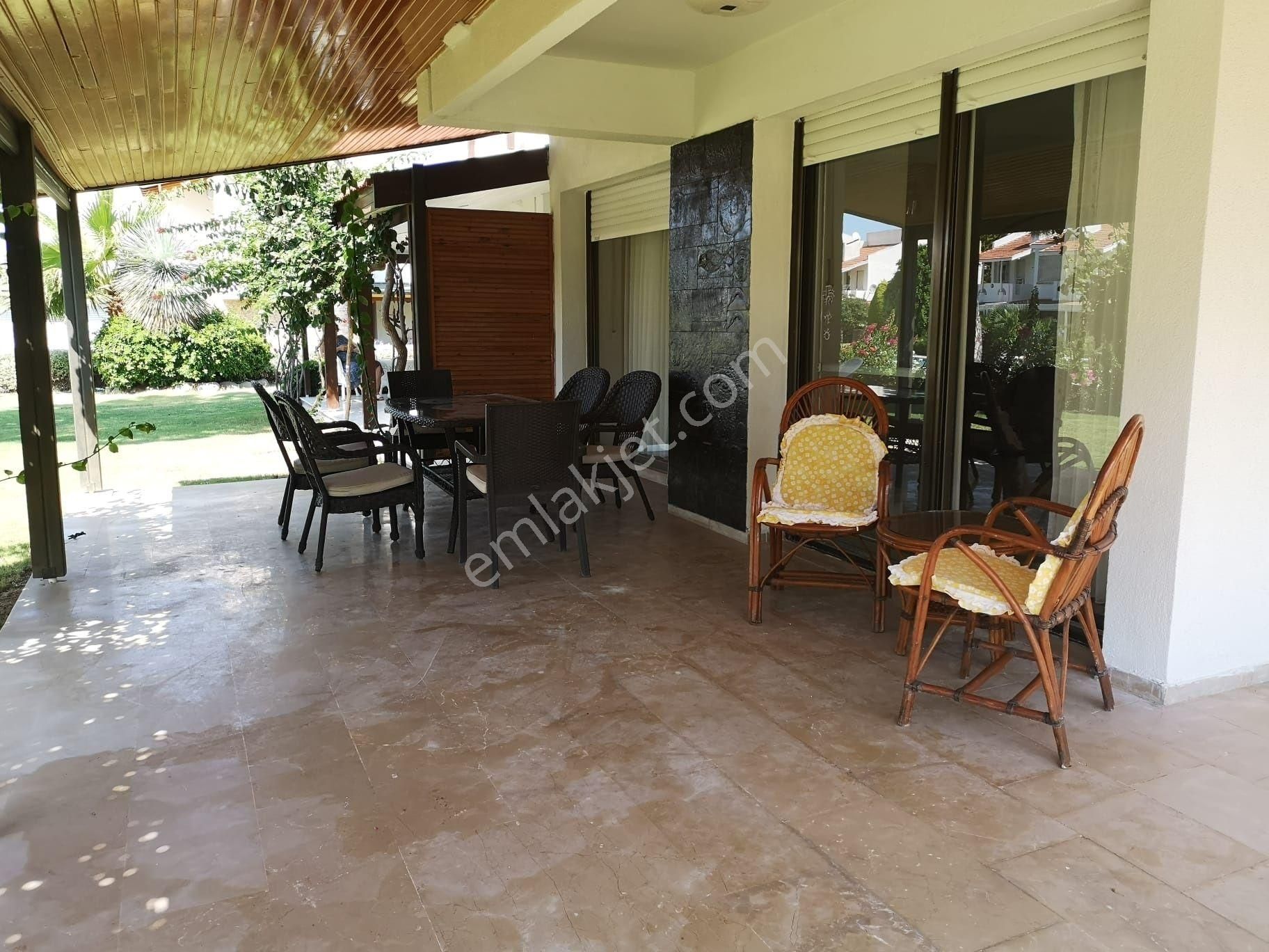 Ilıca Denize Düzayak 250m Havuzlu Sitede 4+1 Dubleks Villa - Görsel 10