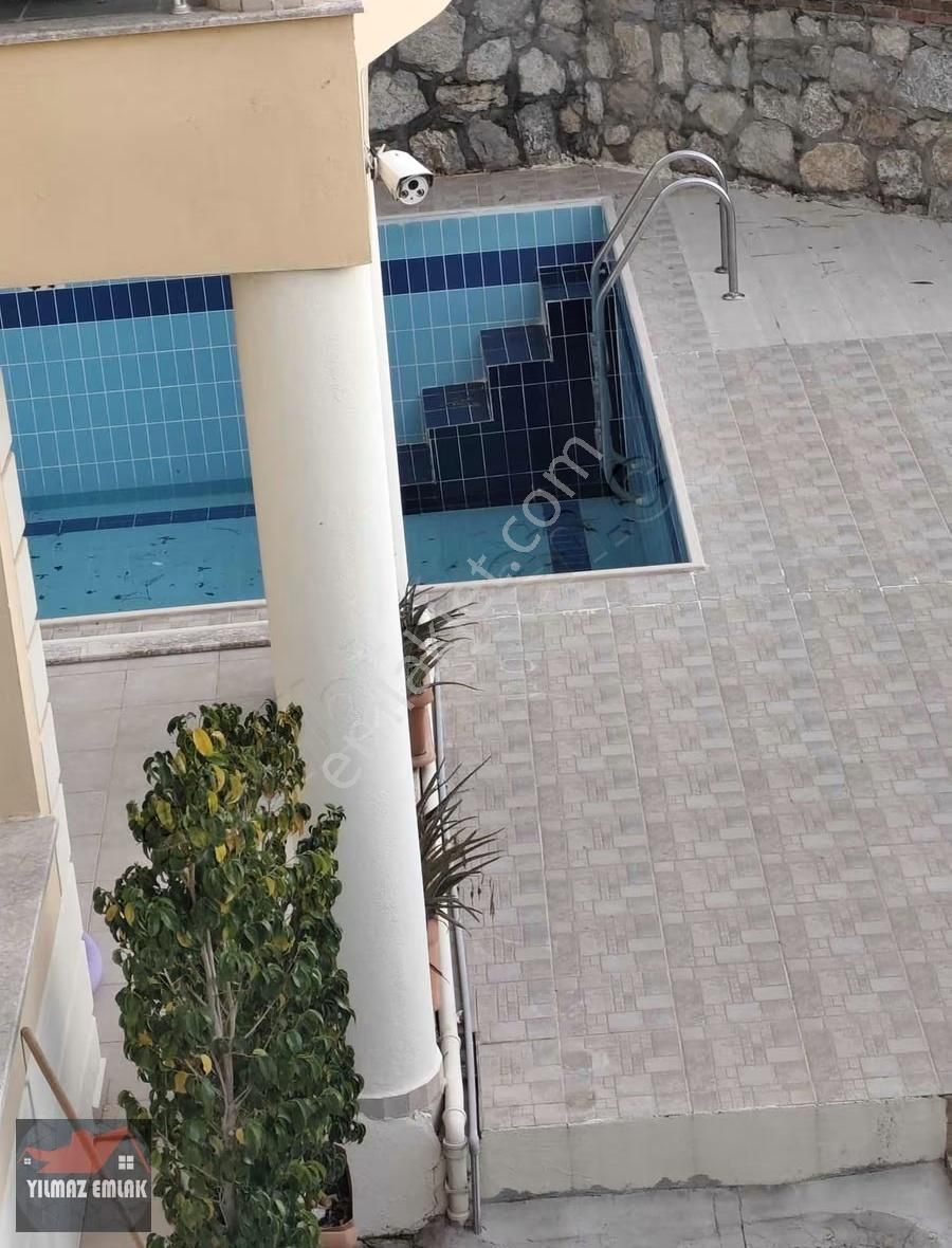 Fethiye Taşyaka Mh.de Satılık Havuzlu Sitede 3+1 Dubleks Daire.