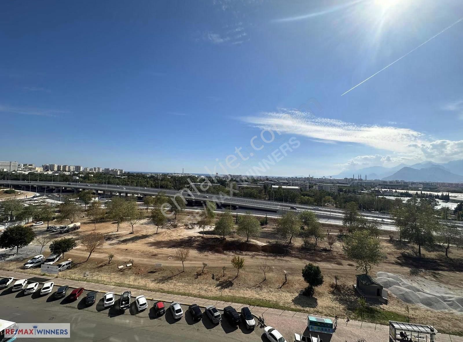 Terra Manzara'da Deniz Manzaralı Eşyalı 3+1 Kiralık Daire - Görsel 19