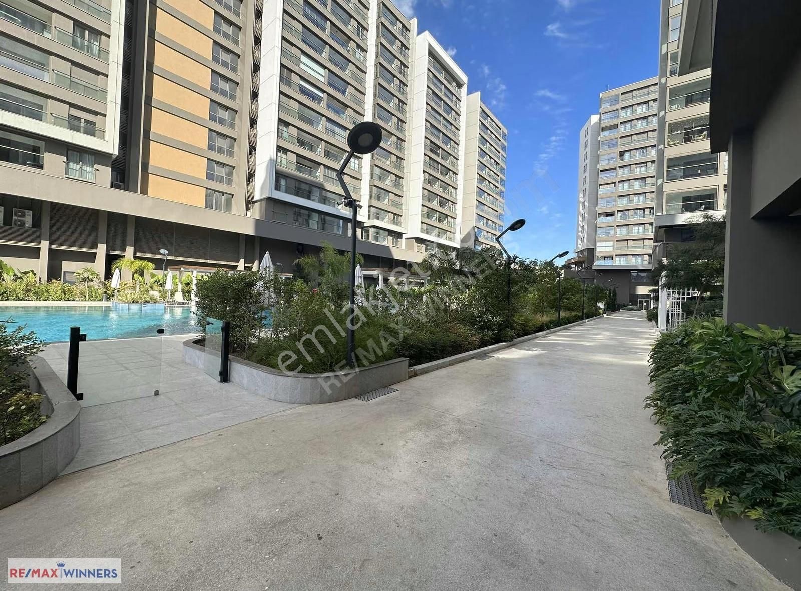 Terra Manzara'da Deniz Manzaralı Eşyalı 3+1 Kiralık Daire - Görsel 2