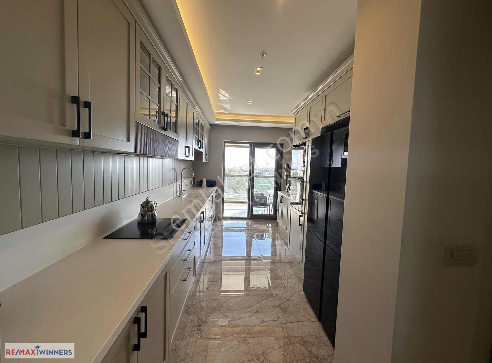 Terra Manzara'da Deniz Manzaralı Eşyalı 3+1 Kiralık Daire - Görsel 8