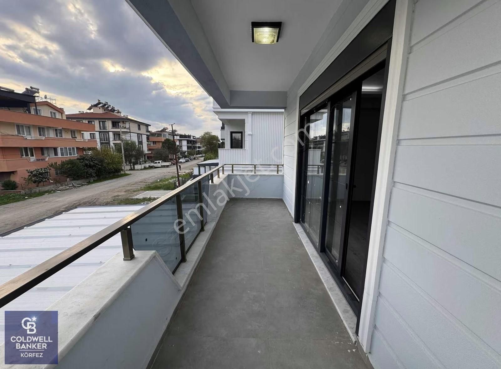 Akçay Cemiltemel'de 4+1 Satılık Villa - Görsel 14