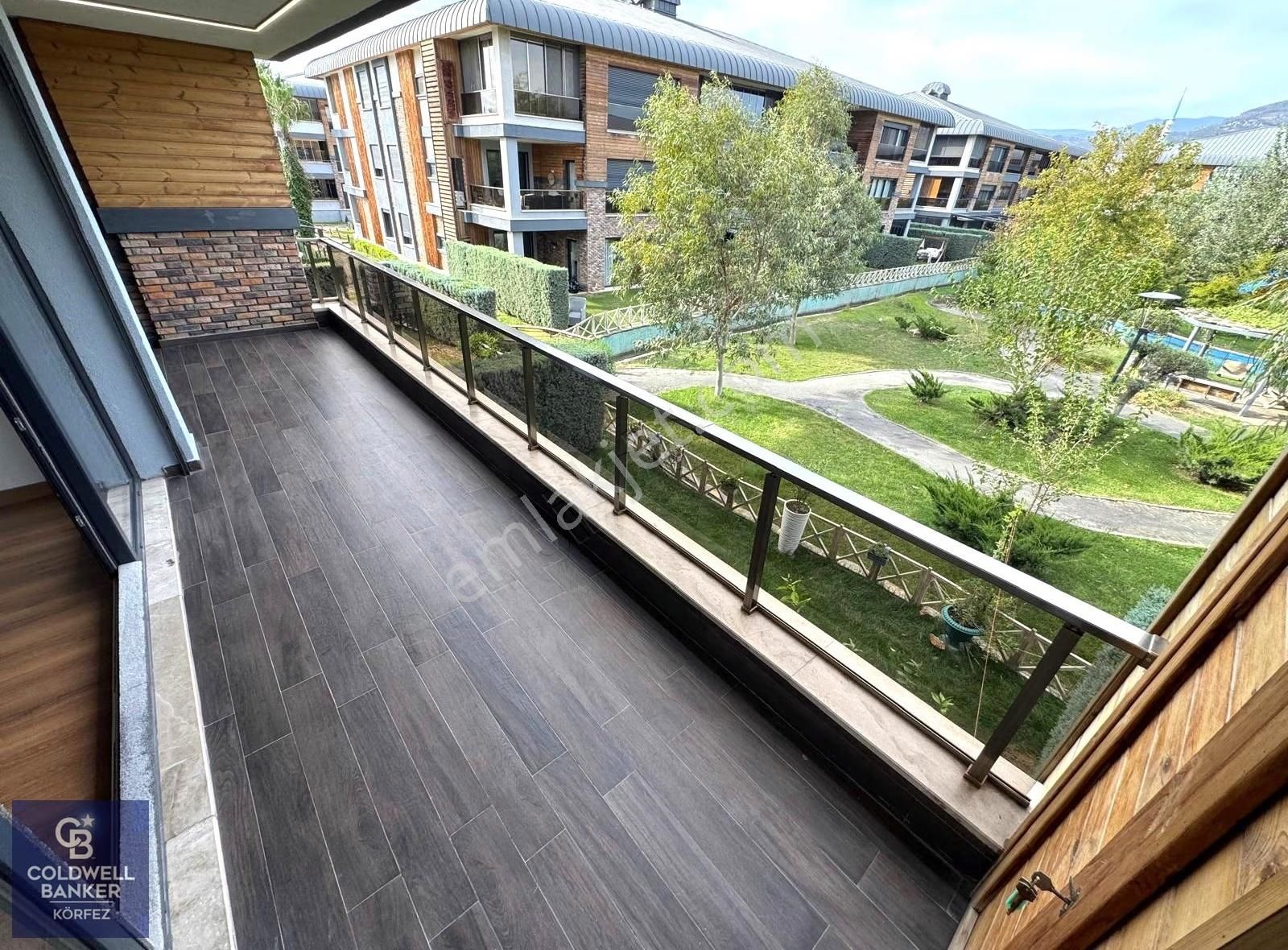 Edremit'in En Gözde Sitesinde 3+1 Ara Kat Ultra Lüks Kiralık - Görsel 3