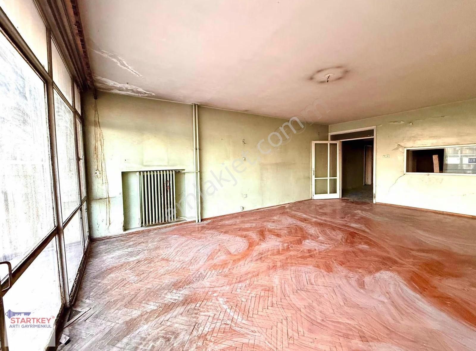 Karşıyaka Sahilde İskele Karşısı Satılık Yalı Dairesi - Görsel 15