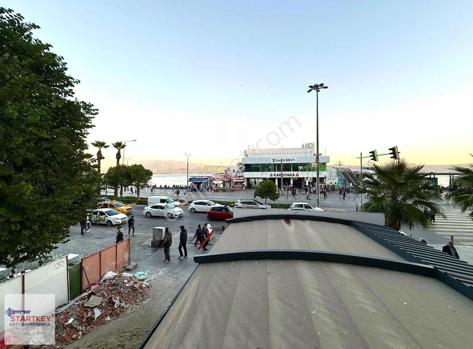 Karşıyaka Sahilde İskele Karşısı Satılık Yalı Dairesi - Görsel 22