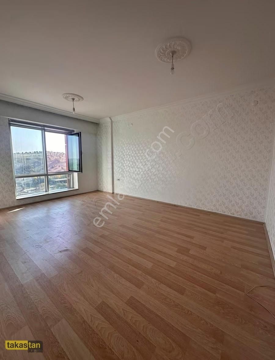 Yeşil Vadi Konutlarında 2+1 Vadi Manzaralı Masrafsız Daire! - Görsel 4