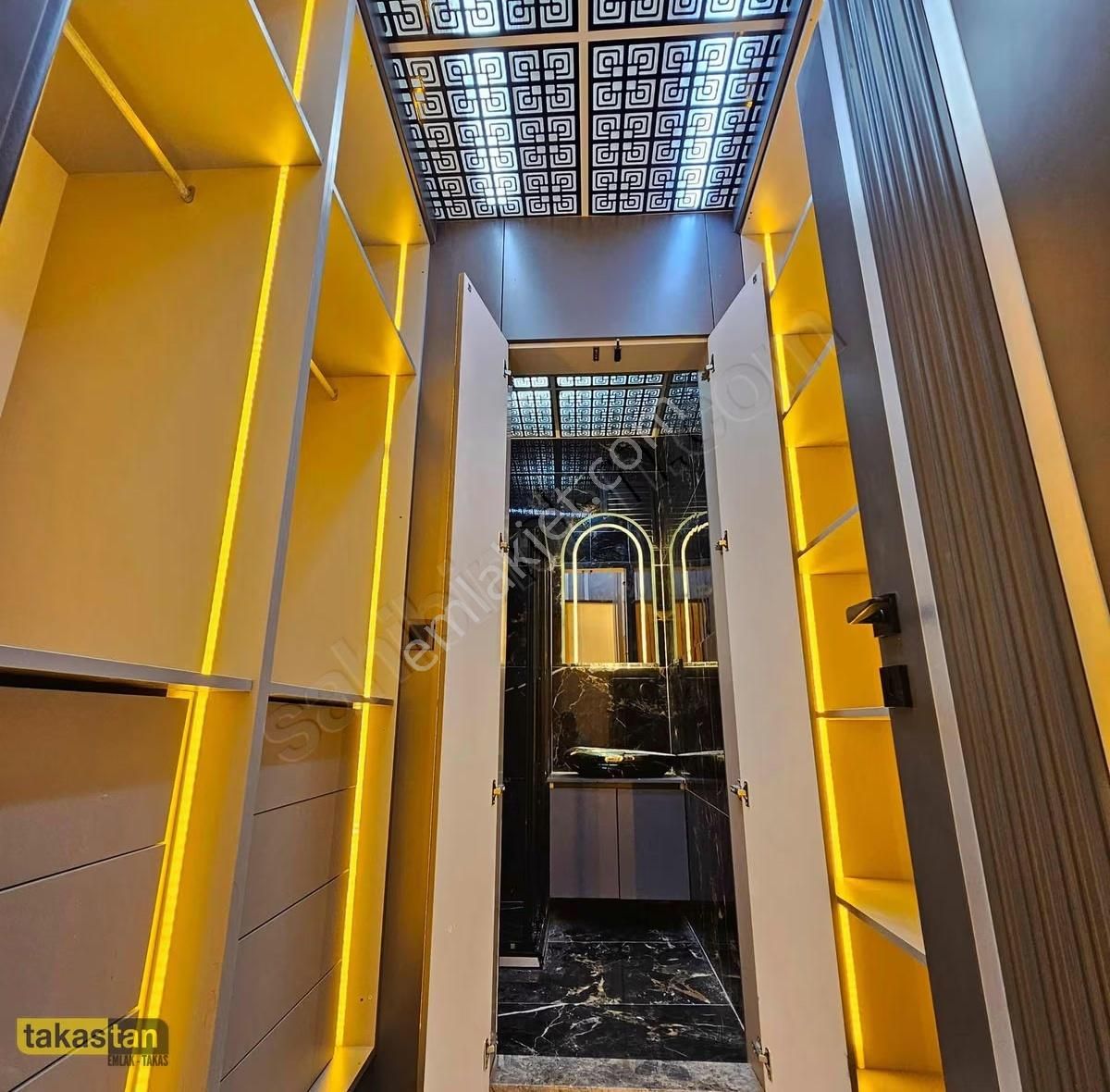 Fıstıklık Merkez De Satılık 3,5+1 Ultra Lüks Akıllı Daire - Görsel 4