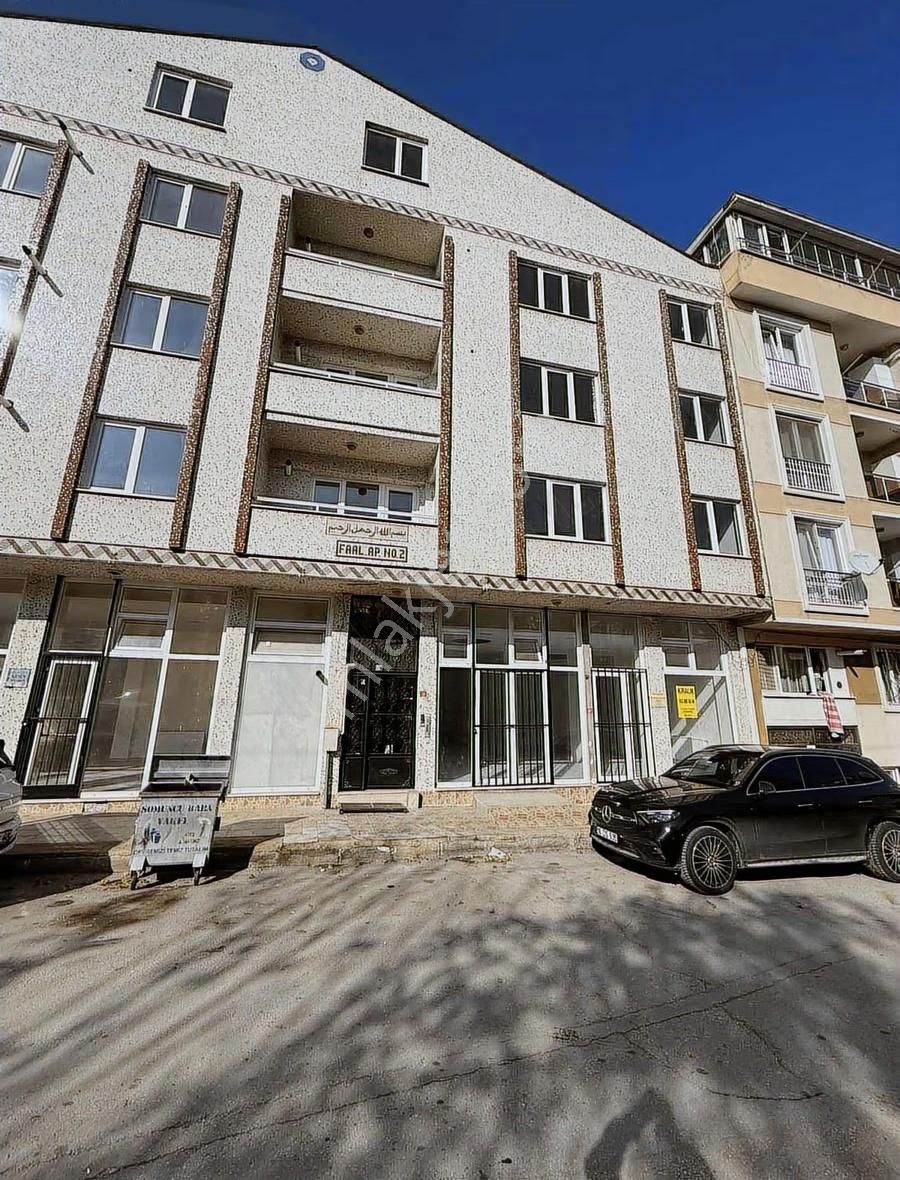 Fethiye'de Merkezi Konumda 5+1 Aile Tipi Dubleks Kiralık Daire - Görsel 12