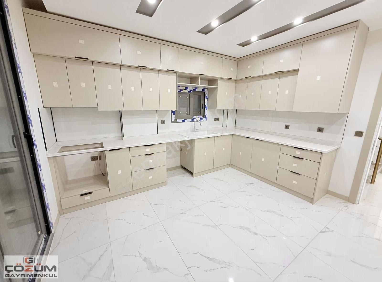 Lüks Müstakil Villa - Görsel 10