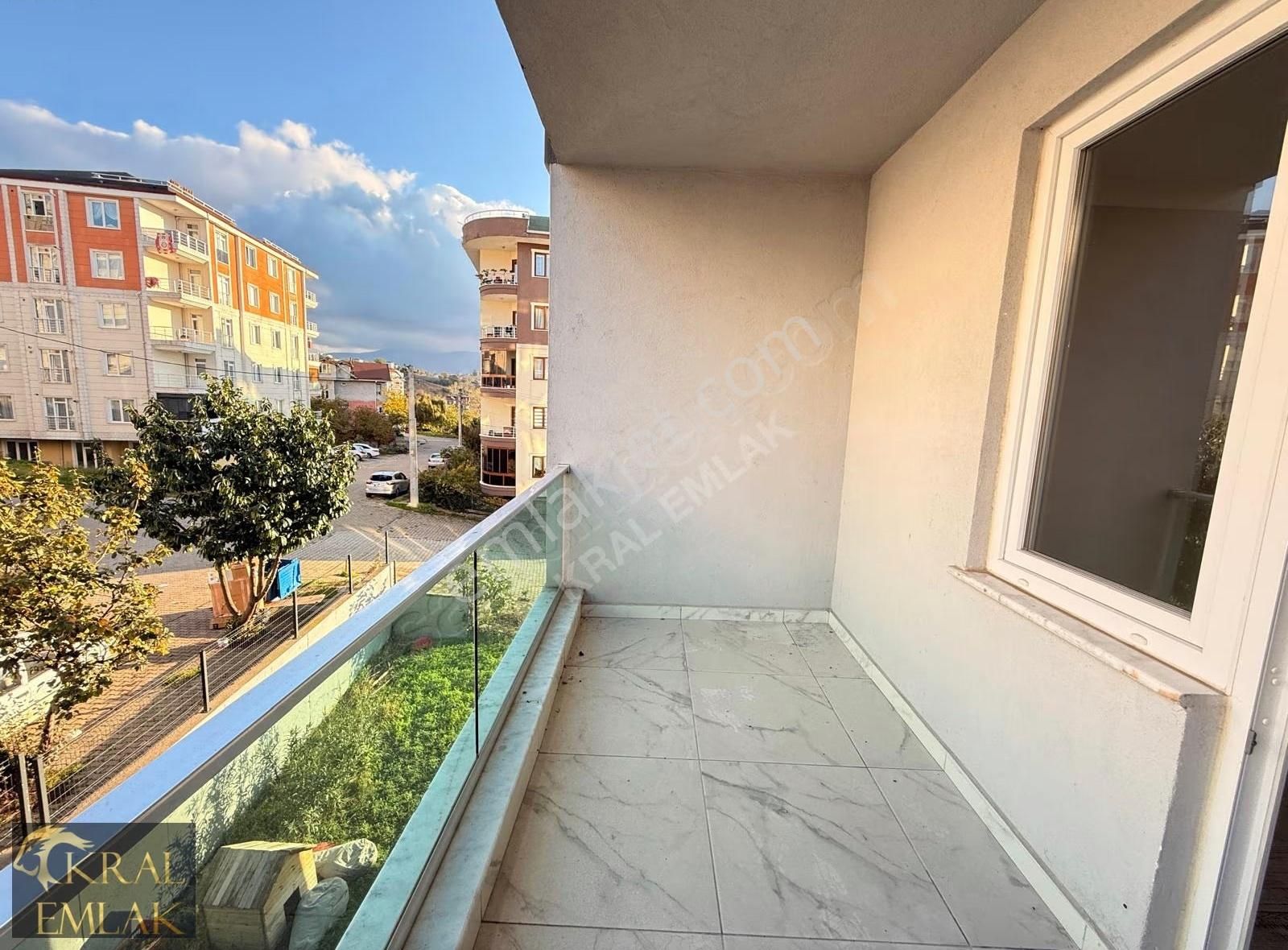 Hacıyusuflar Mahallesinde Bakımlı Oldukça Geniş Satılık 3+1 Dair - Görsel 13