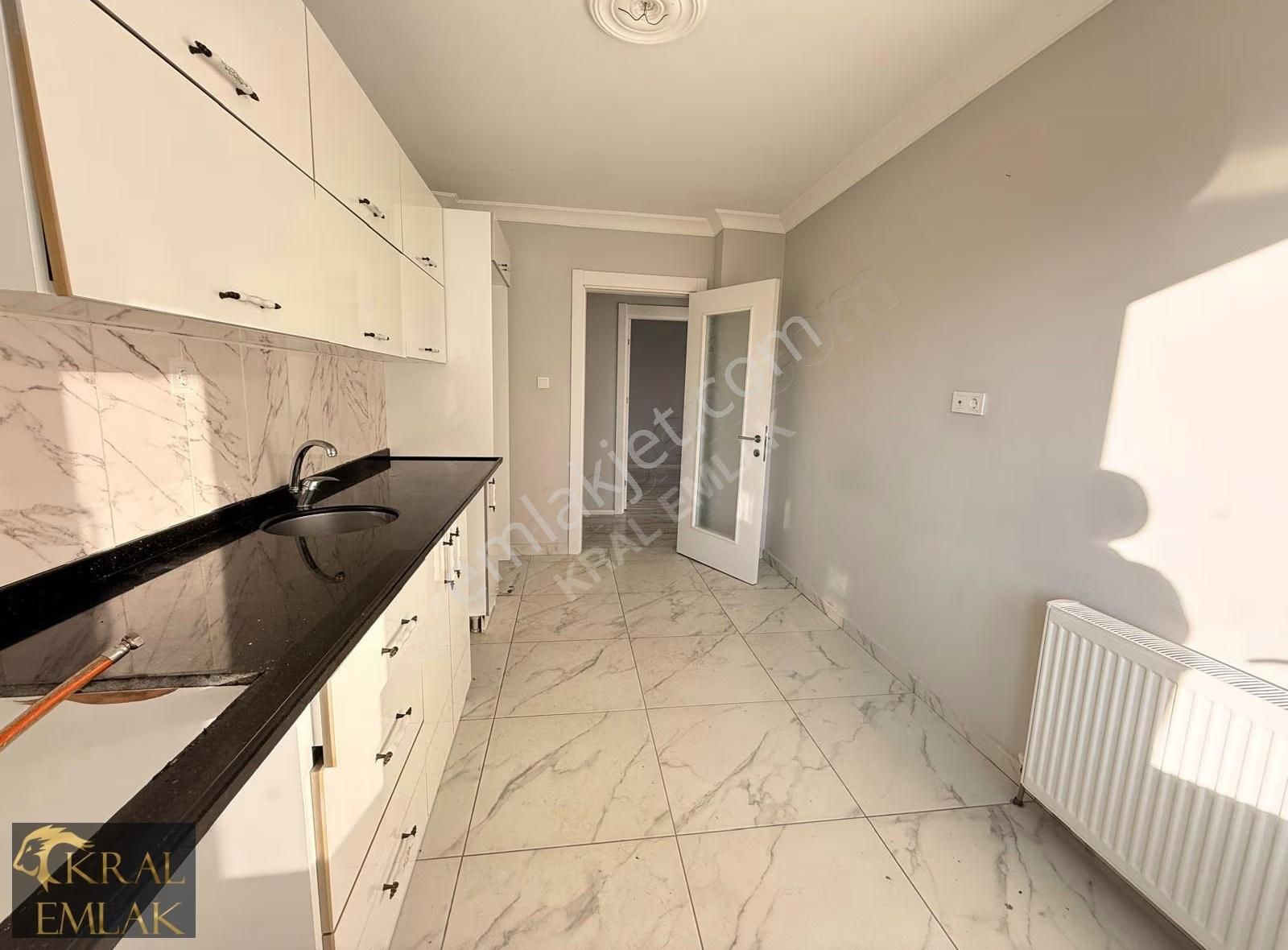 Hacıyusuflar Mahallesinde Bakımlı Oldukça Geniş Satılık 3+1 Dair - Görsel 21