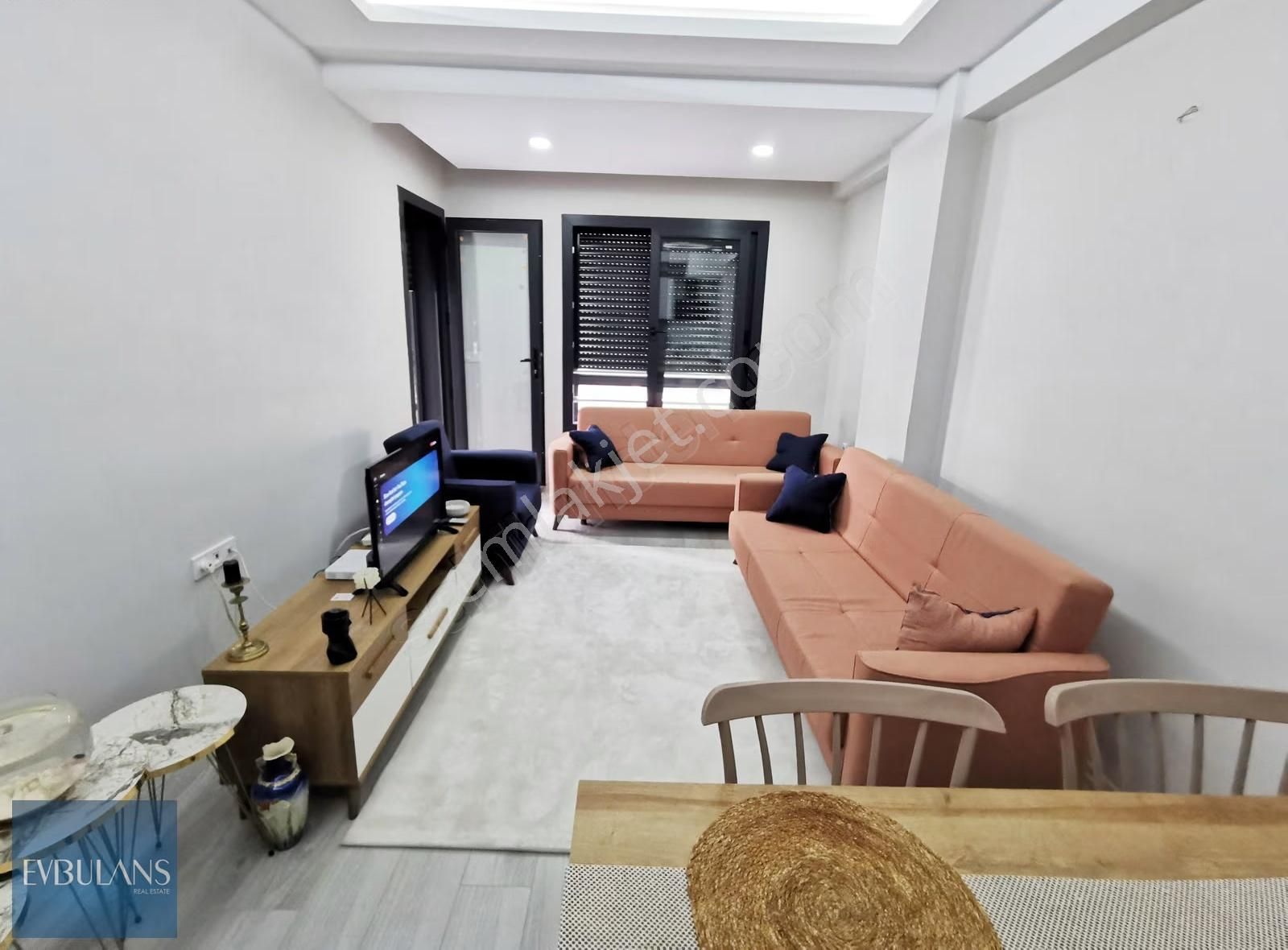 Demirköprü Mahallesinde İzban Yanı Karanlık Odasız 2+1 - Görsel 4