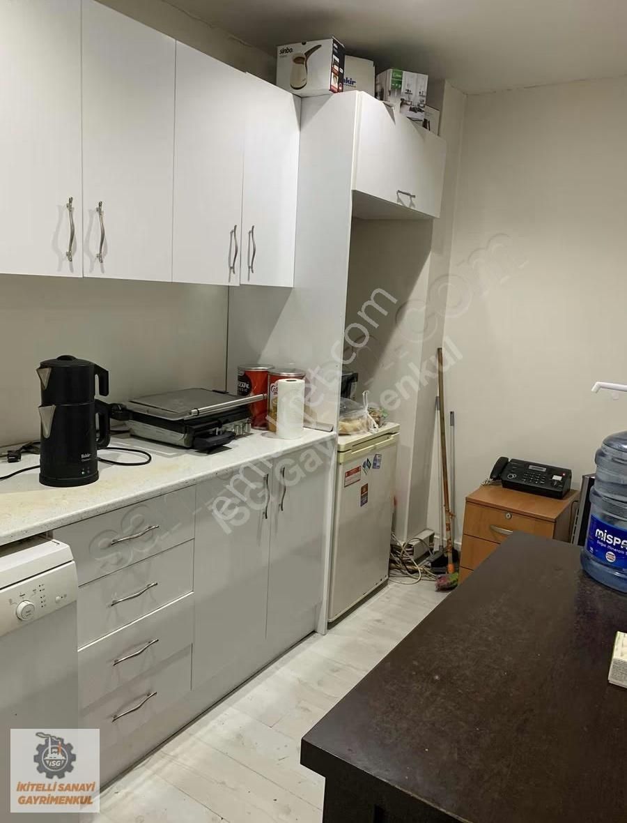 İş Batı Ticaret Merkezinde Cadde Cepheli İskanlı Dükkan - Görsel 18