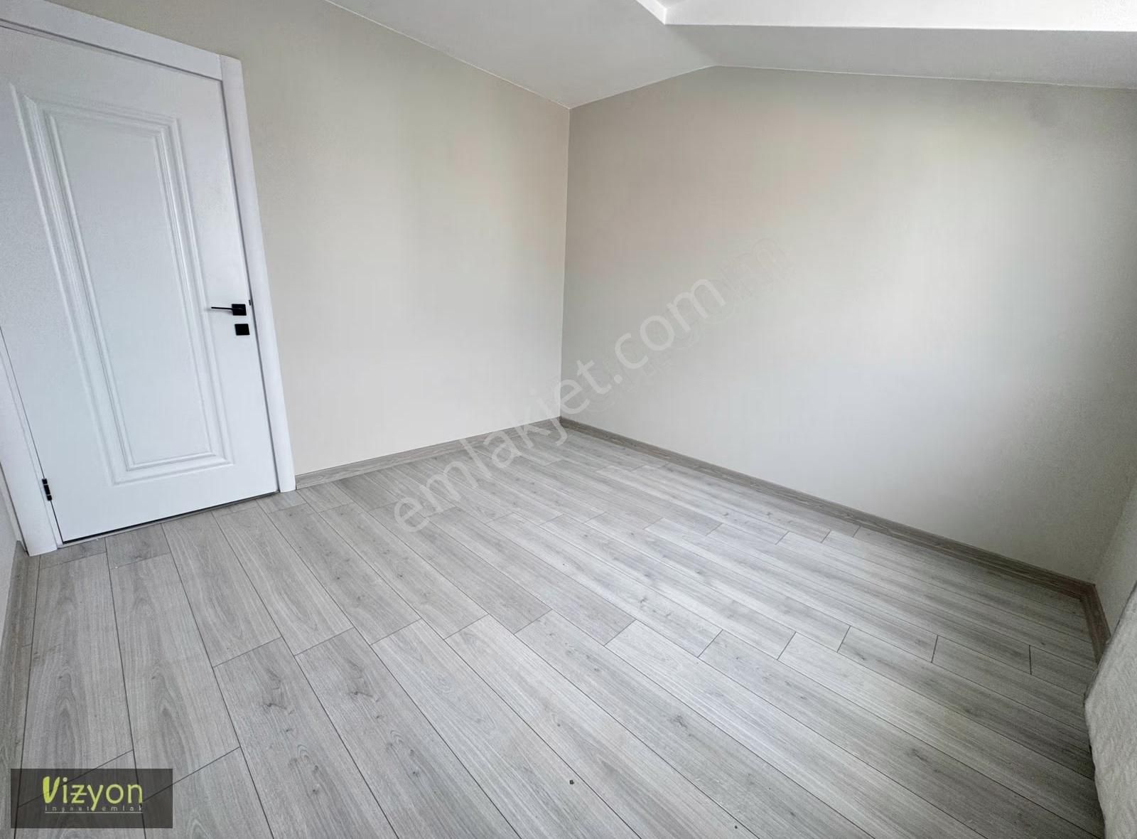 Çekmeköy Vadi Evlerinde Satılık Mükemmel 5+2 Dubleks Daire - Görsel 4