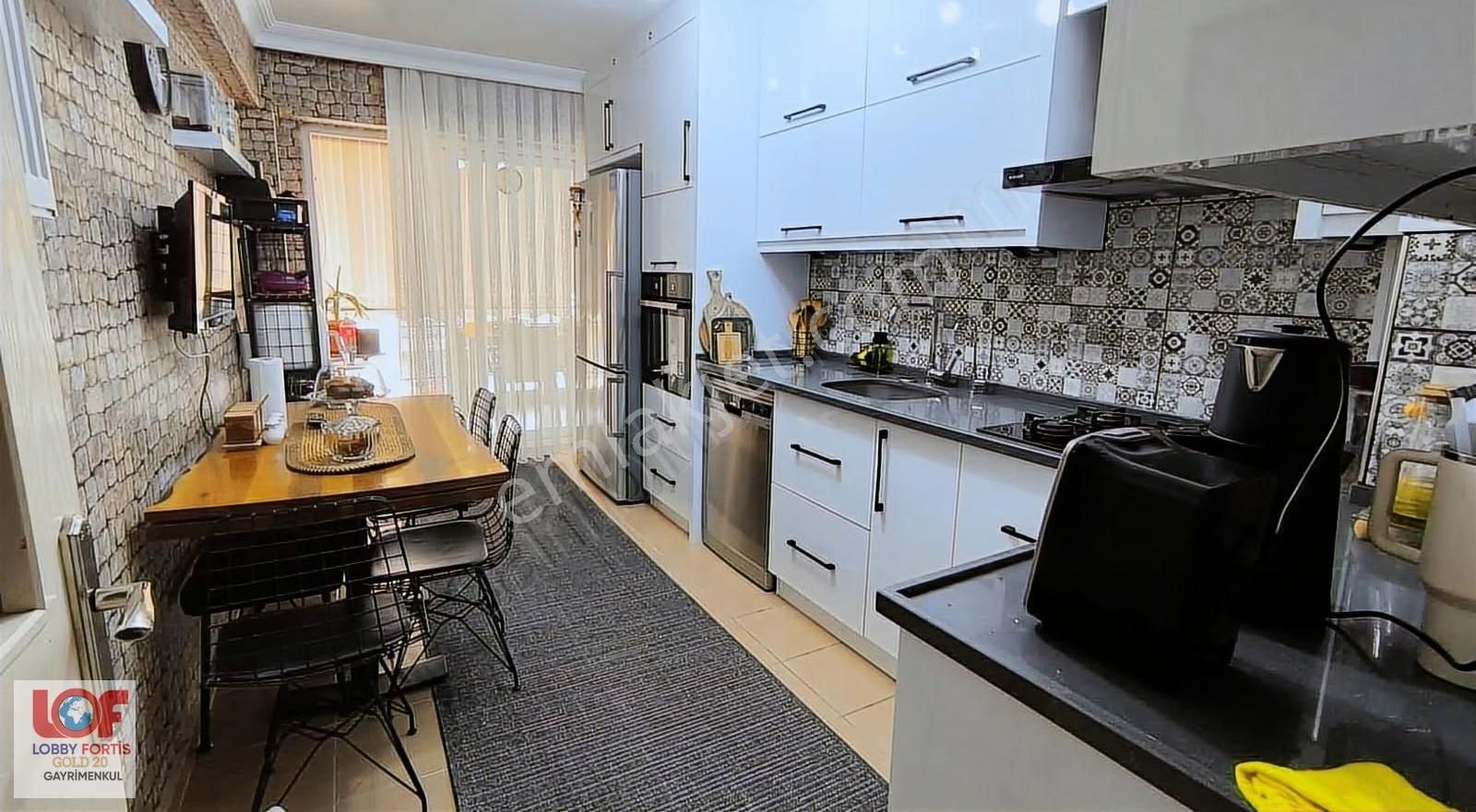 Lobby Fortis'ten Emek Cad.'de 205 M2 Satılık 6+2 Dubleks Daire - Görsel 4