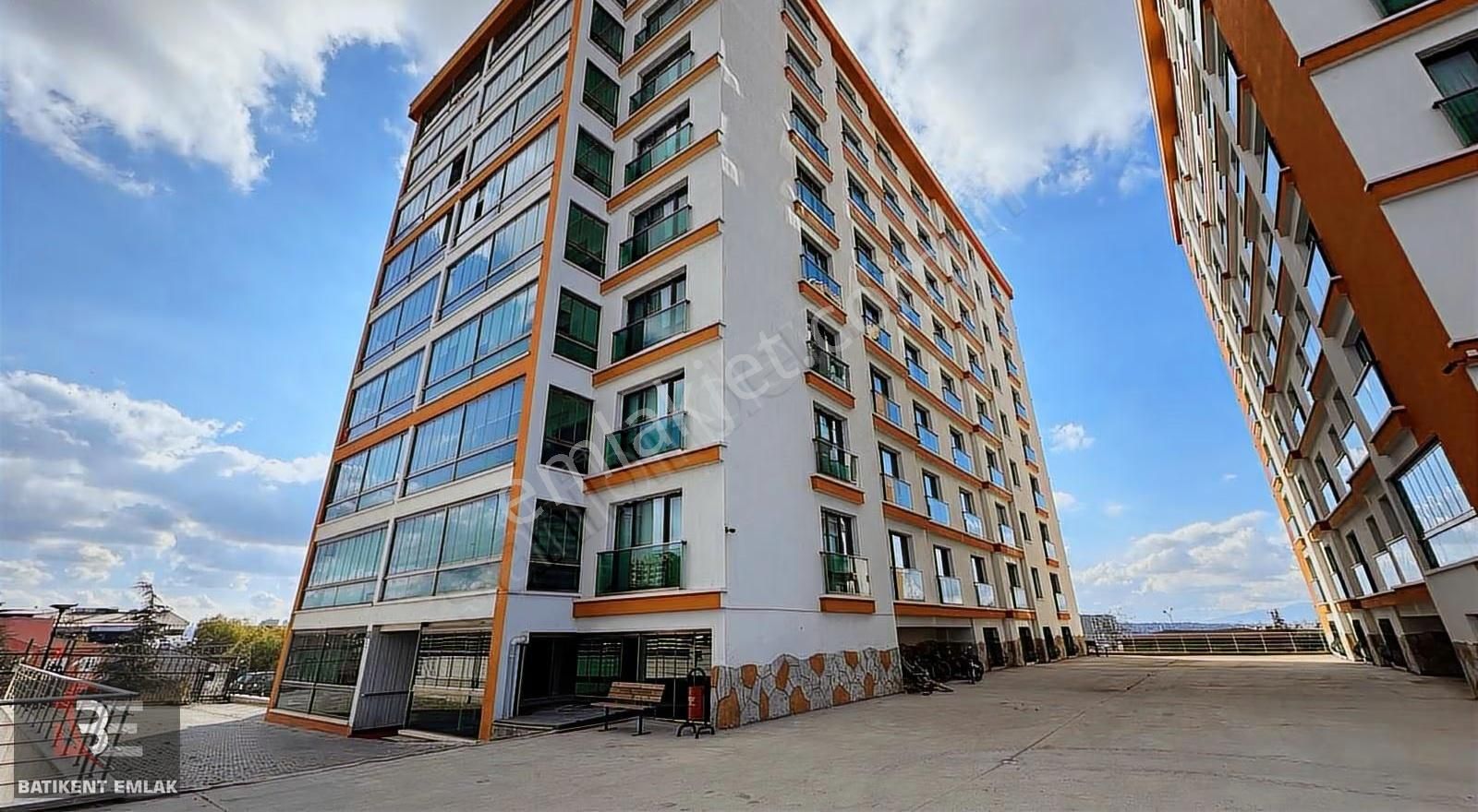 Batıkent Emlak'tan Batı Vizyon'da 4+1 Full Yapılı Havuzlu - Görsel 22