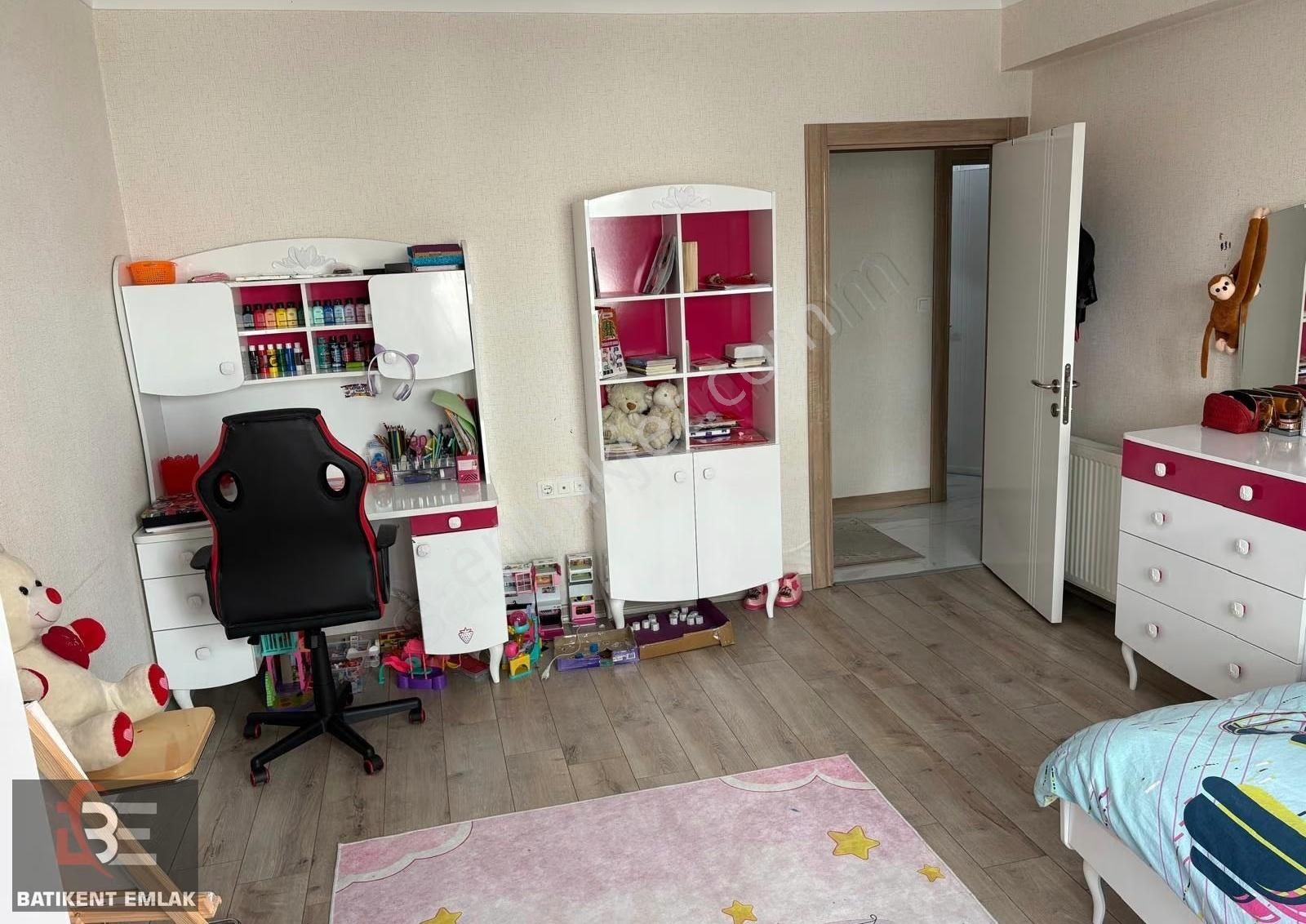 Batıkent Emlak'tan Batı Vizyon'da 4+1 Full Yapılı Havuzlu - Görsel 16