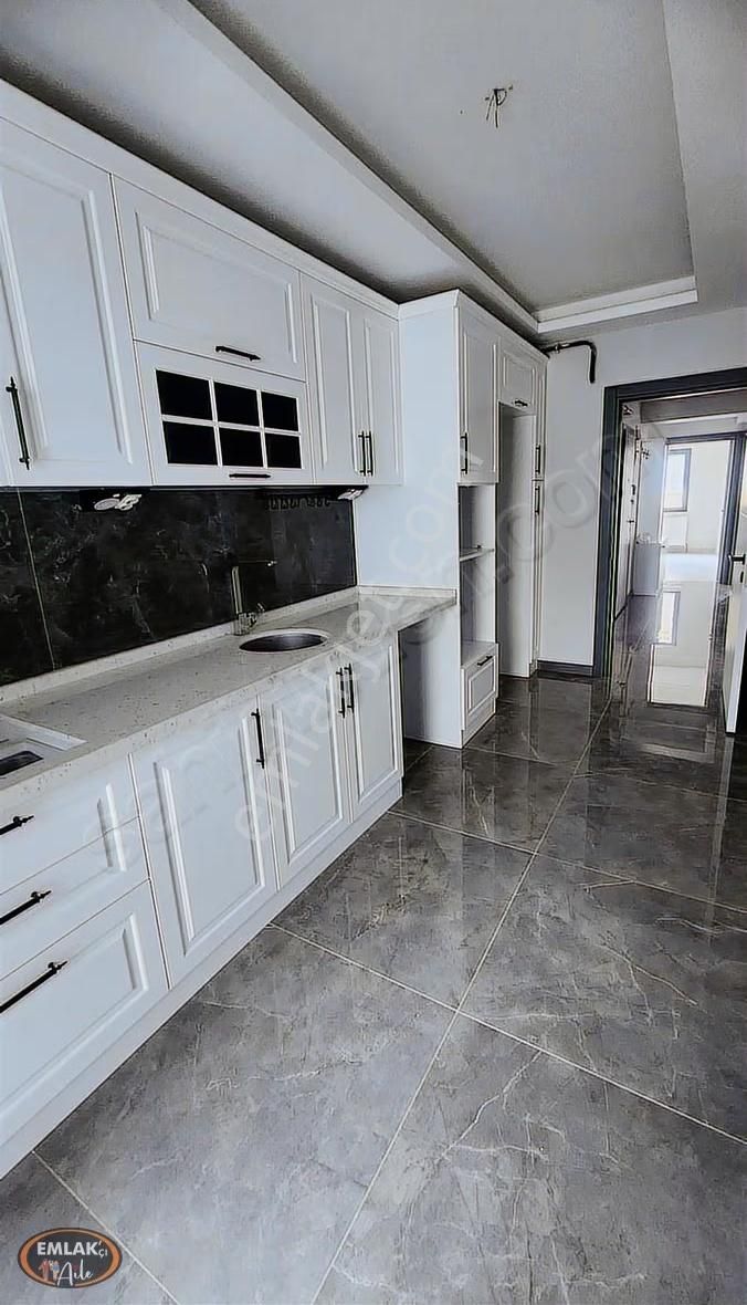 Balıkesir Gönen Kurtuluş Mahallesinde Asansörlü Kiralık Daire