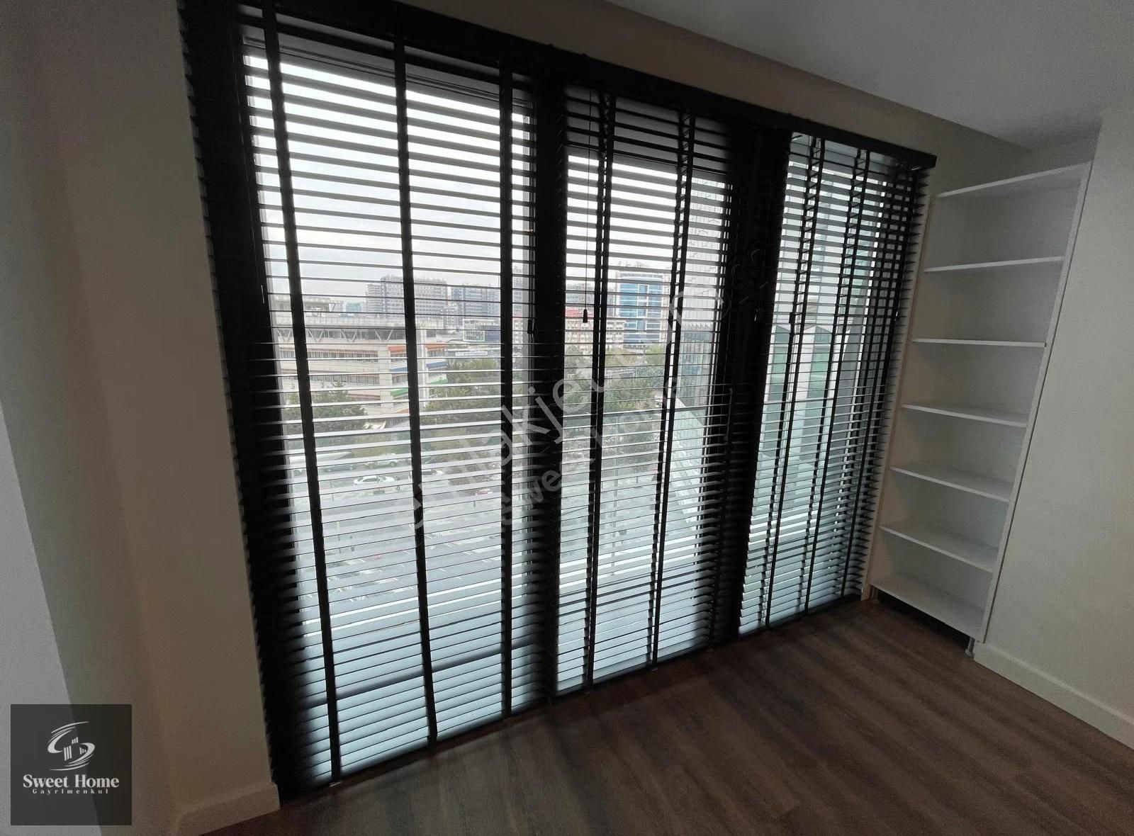 Karat34 De 1+0 Satılık Mimar Dekorasyonlu İster Ofis İster Daire - Görsel 13
