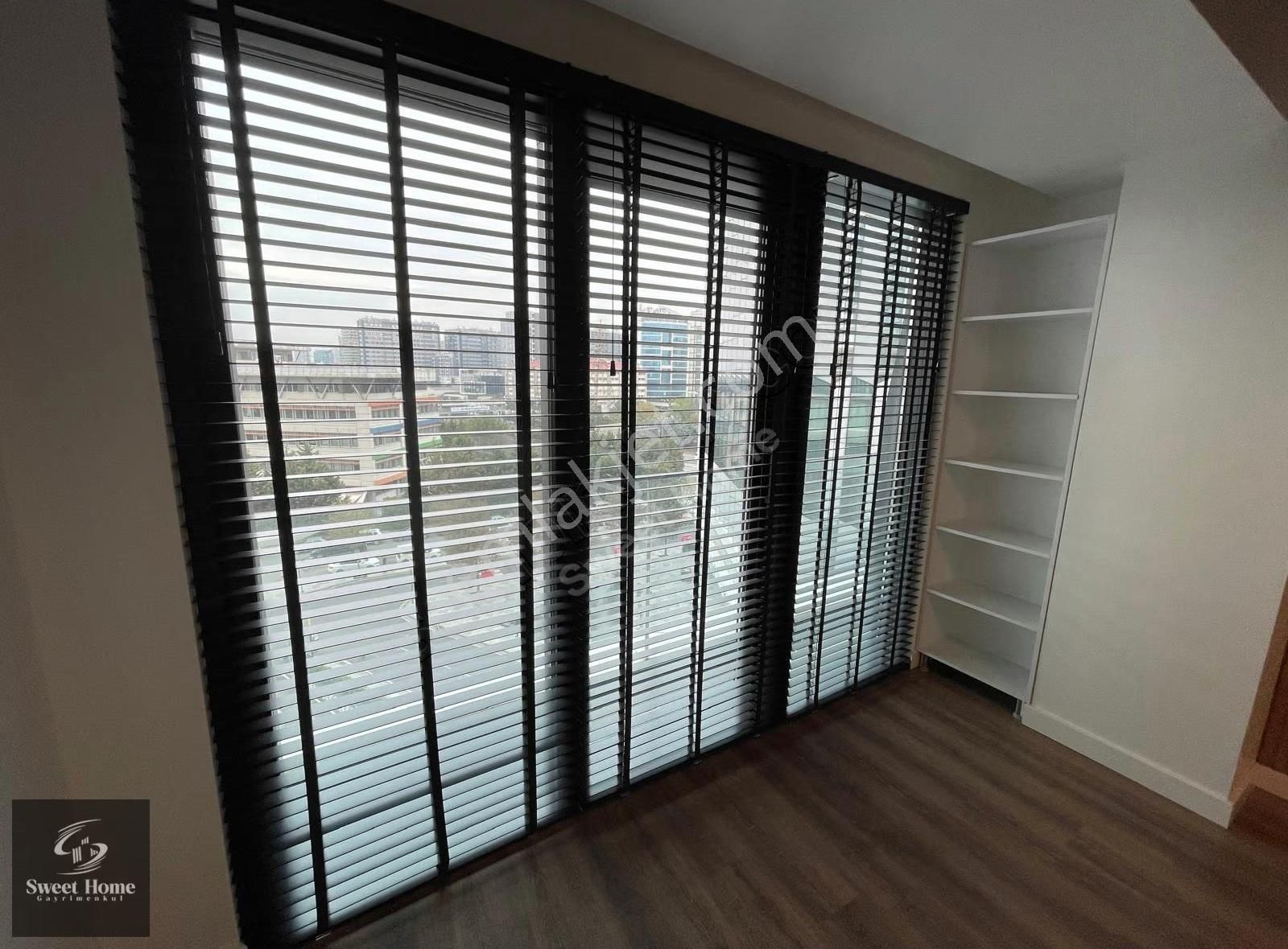 Karat34 De 1+0 Satılık Mimar Dekorasyonlu İster Ofis İster Daire - Görsel 22