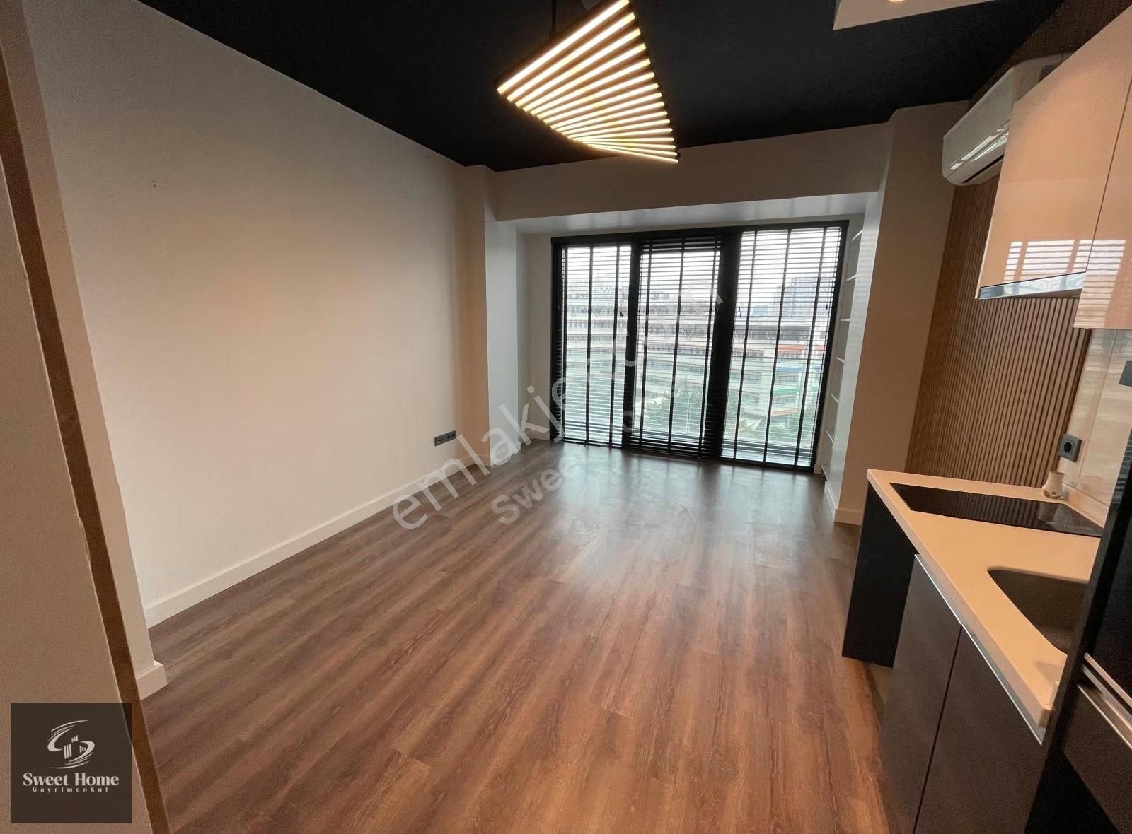 Karat34 De 1+0 Satılık Mimar Dekorasyonlu İster Ofis İster Daire - Görsel 12