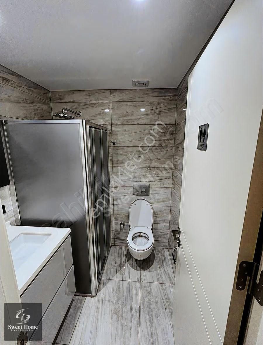Karat34 De 1+0 Satılık Mimar Dekorasyonlu İster Ofis İster Daire - Görsel 31