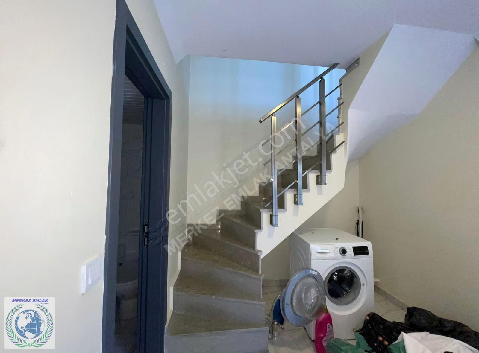 Kemer Merkezde Denize 100m Satılık 3+1 Müstakil Dubleks - Görsel 15