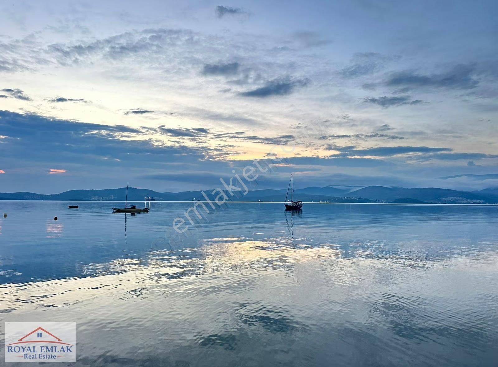 Muğla Güllük Denize 50 Mt Satılık Bahçe Katı