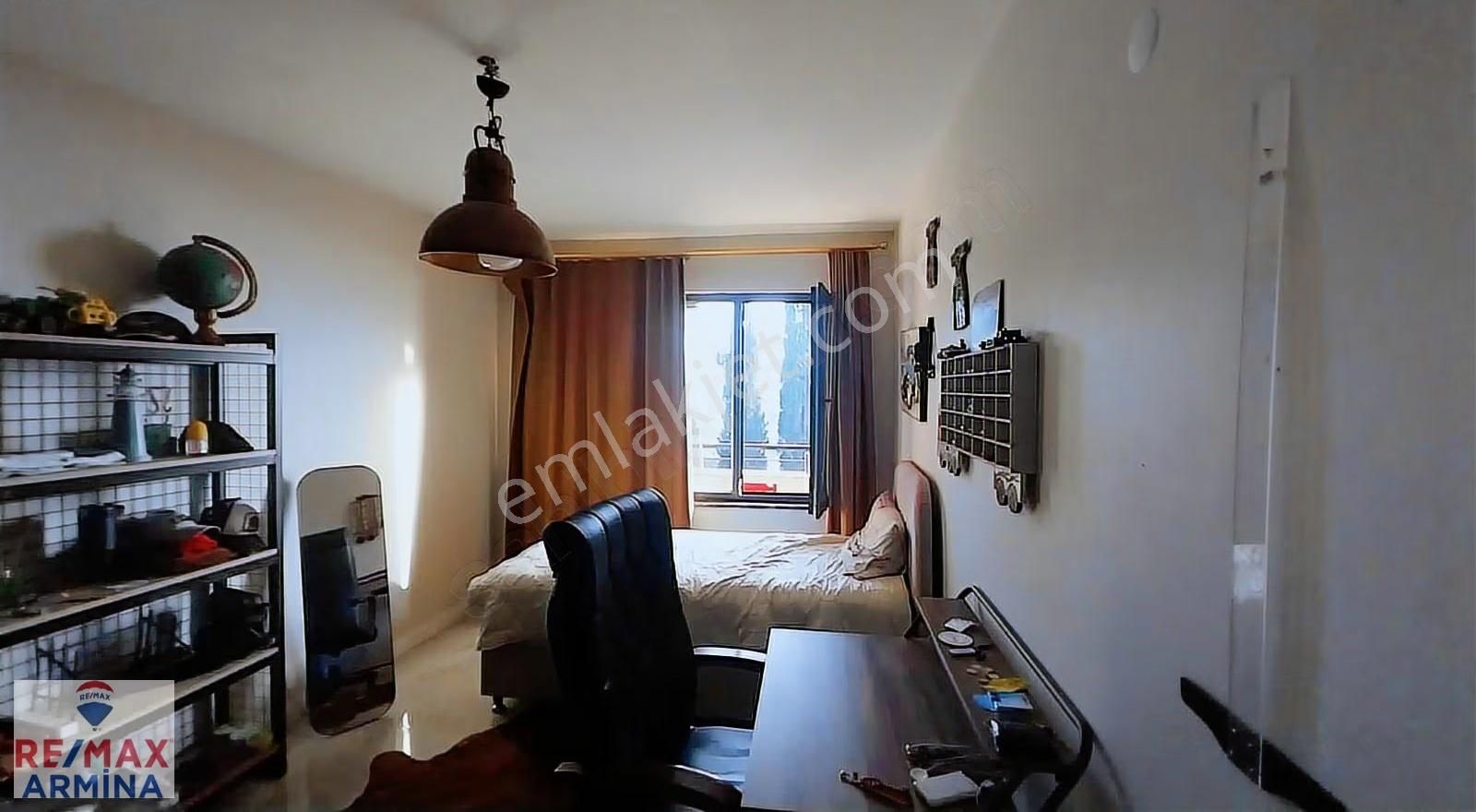 Körfez Manzaralı Türk Hamamlı Şehrin Merkezinde 5+2 Özel Konut - Görsel 14