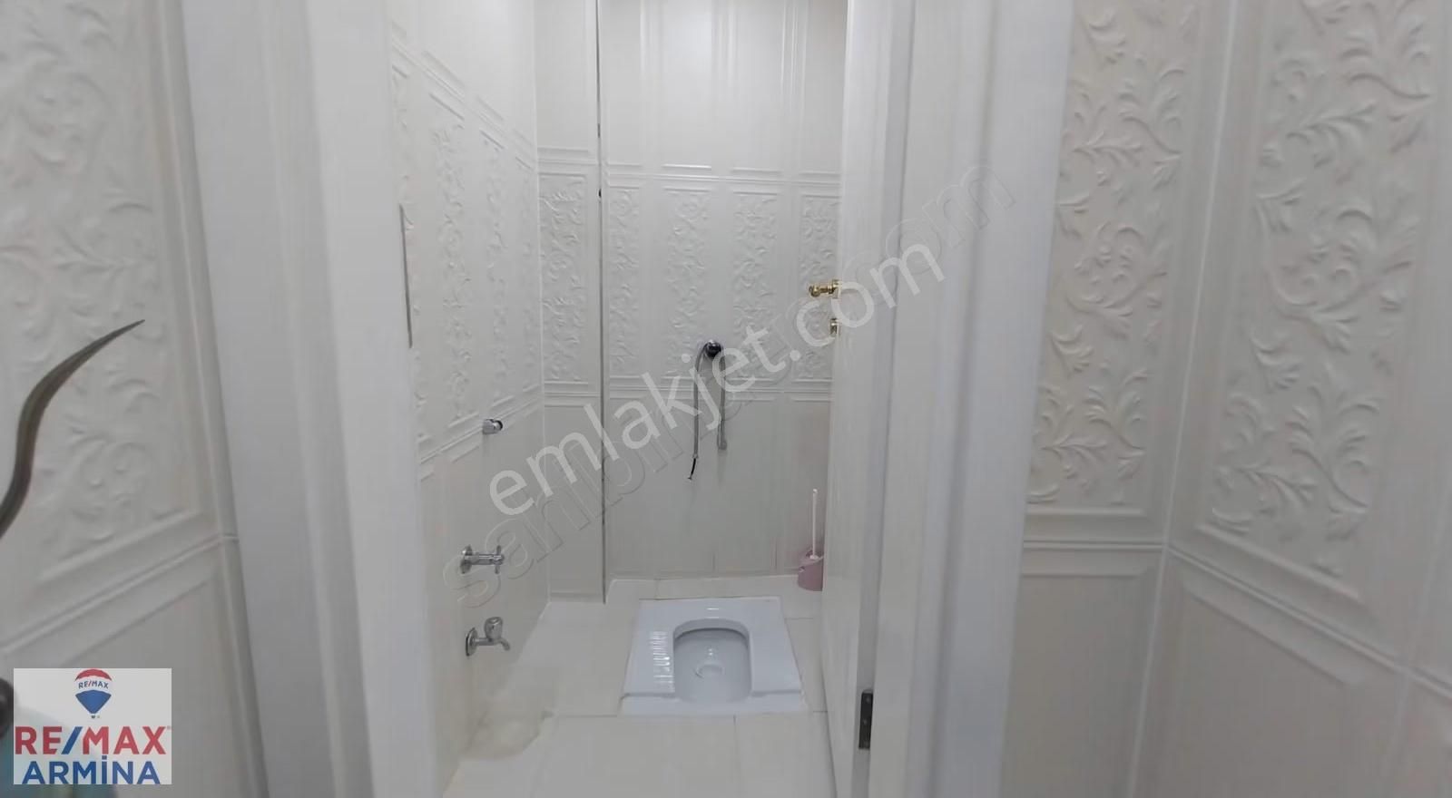 Körfez Manzaralı Türk Hamamlı Şehrin Merkezinde 5+2 Özel Konut - Görsel 9