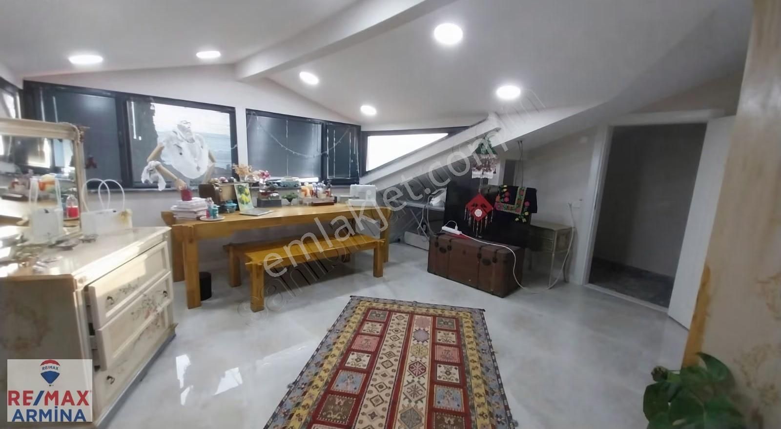 Körfez Manzaralı Türk Hamamlı Şehrin Merkezinde 5+2 Özel Konut - Görsel 31