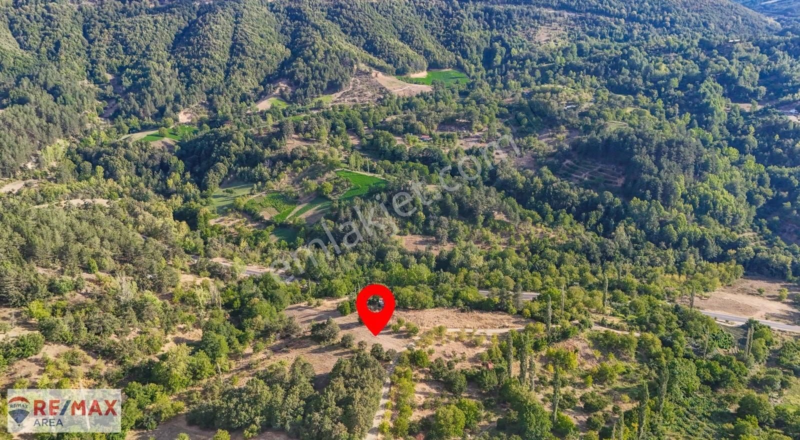 Remax Area'dan Büyükdeliller Köyünde Yola Cephe Fırsat Arazi - Görsel 3