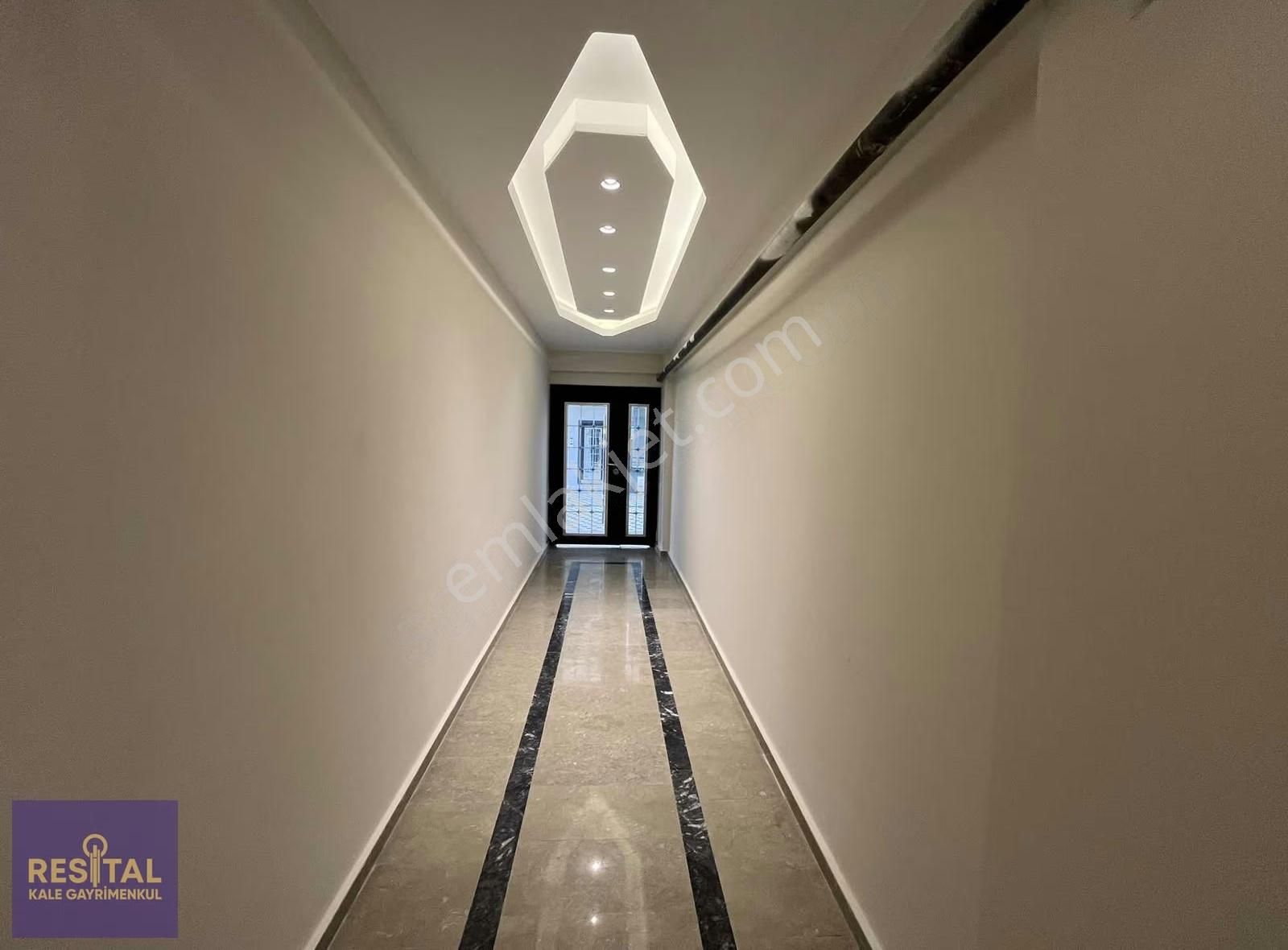 Panayır Modern Hayat Projesinde 2+1 Bahçekatı Satılık Daire - Görsel 2