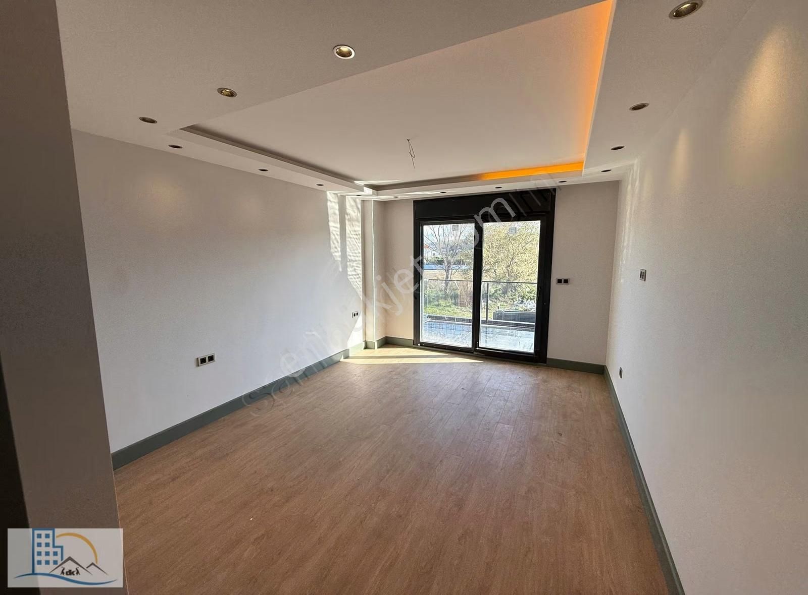 Şile'de Geniş Bahçeli Havuzlu 4+1 Modern Villa Premium Yaşam - Görsel 3