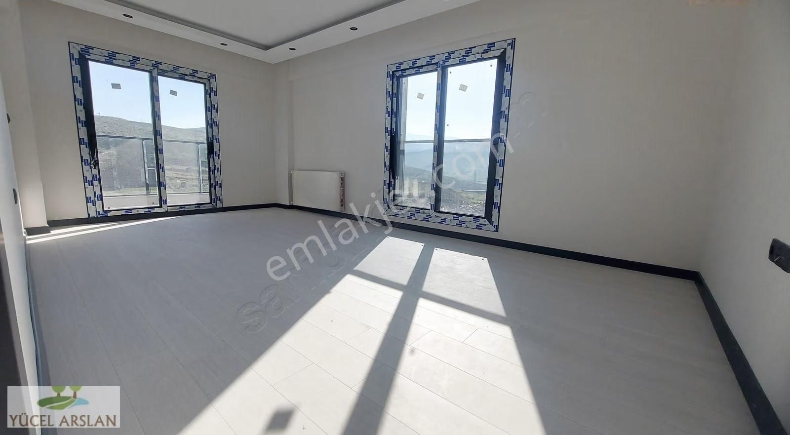 Uğur Mumcu Da Satılık 2+1 Lüks Daire - Görsel 18