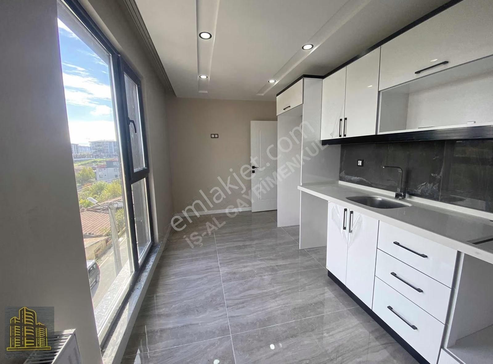 İstasyon Tepe Bölgesinde Sıfır Lüx Ebeveyn Banyolu 2+1 - Görsel 11