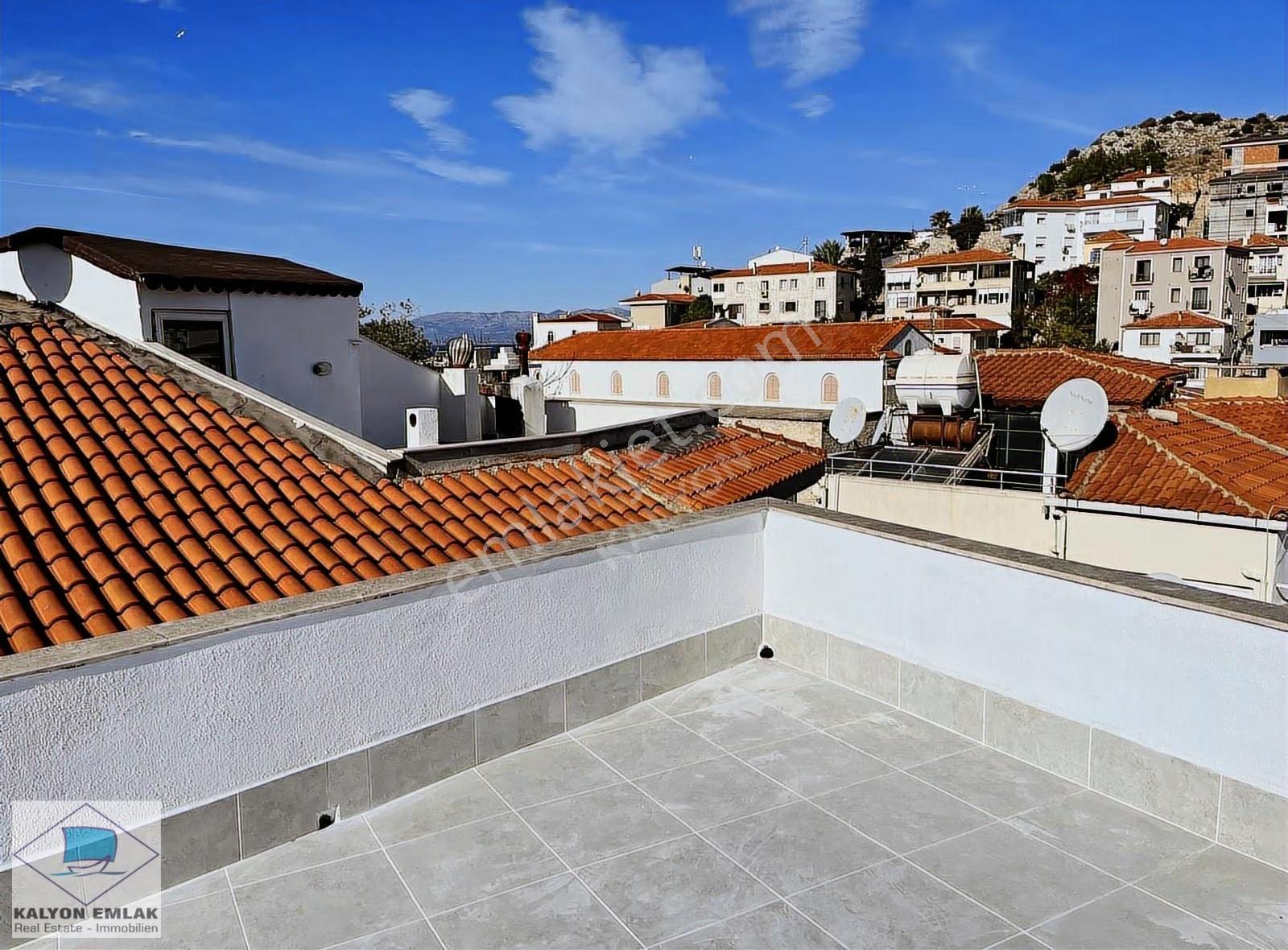 İzmir Çeşme Marinaya Yürüyüş Mesafesinde Satılık Daire - Görsel 18