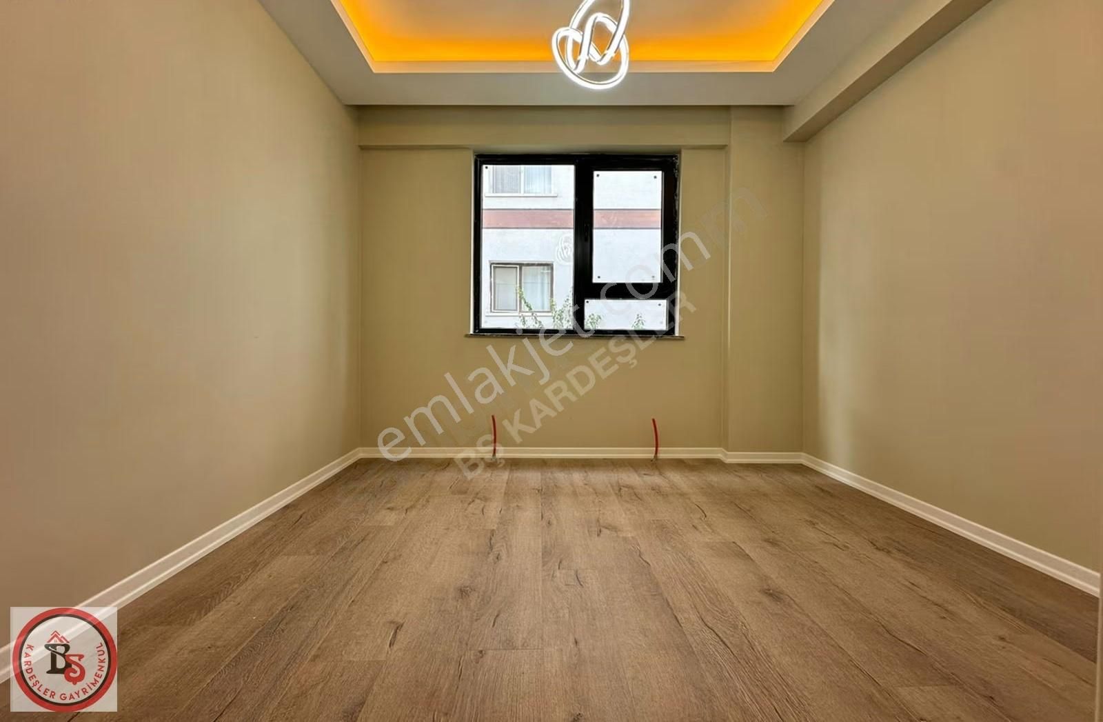 Keçiören'de Kardeşler'den Caddeye Bir Sk Sıfır Katta 3+1 Daire - Görsel 28