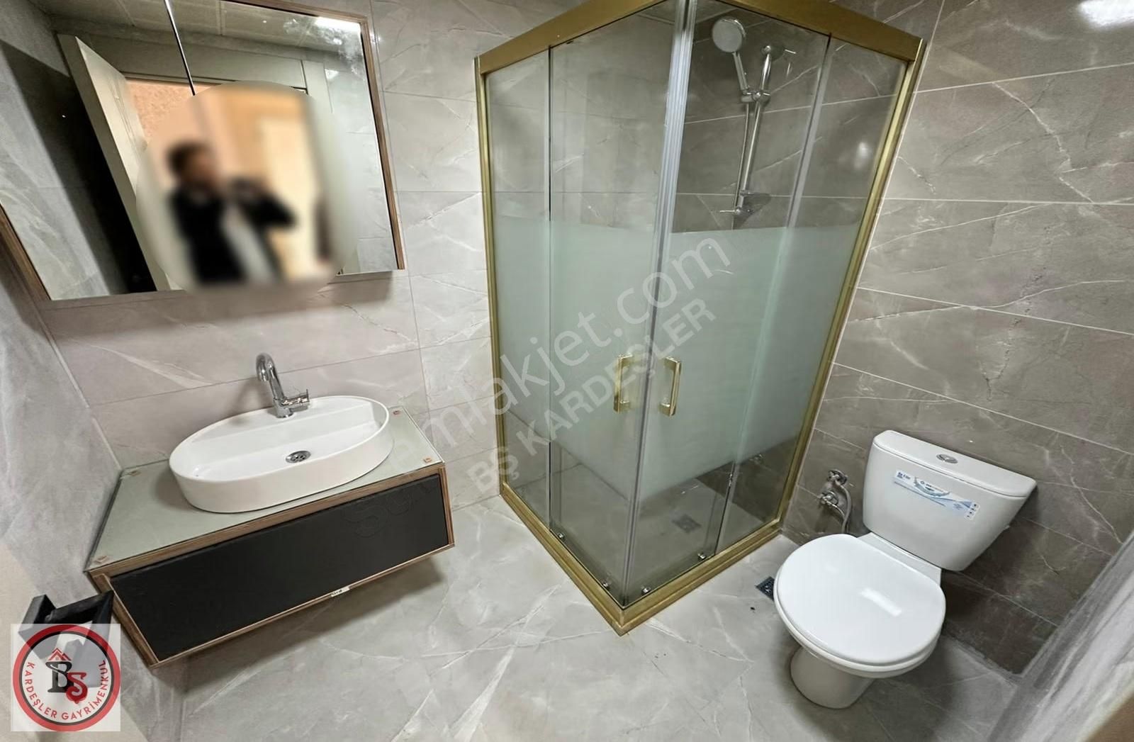 Keçiören'de Kardeşler'den Caddeye Bir Sk Sıfır Katta 3+1 Daire - Görsel 15