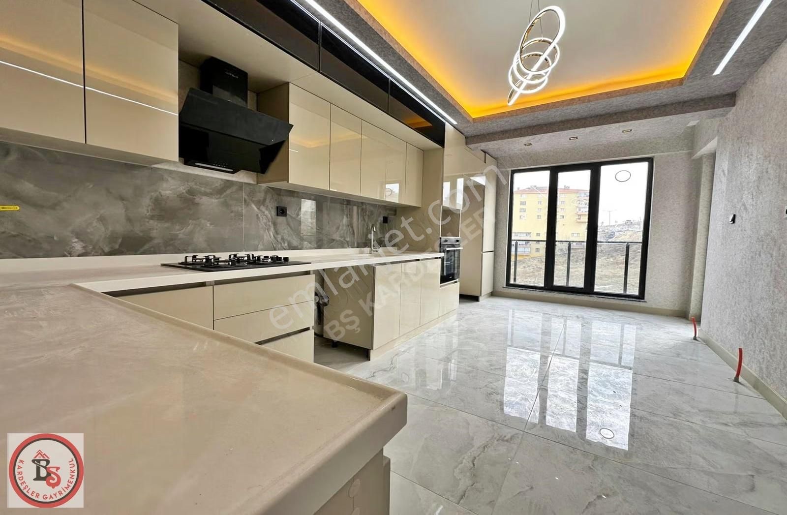 Keçiören'de Kardeşler'den Caddeye Bir Sk Sıfır Katta 3+1 Daire - Görsel 21