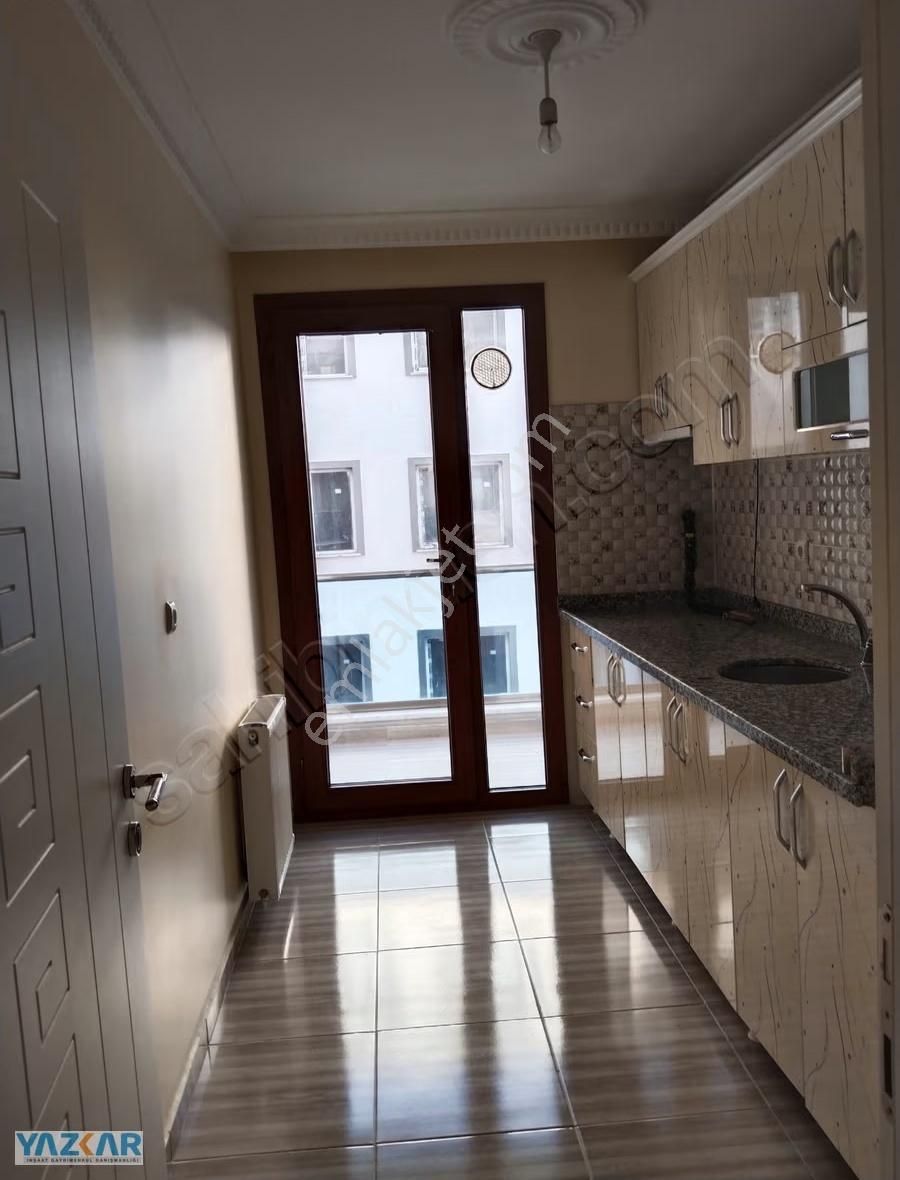 Fatih Mahallesinde Kiralık 2+1 Daire - Görsel 24