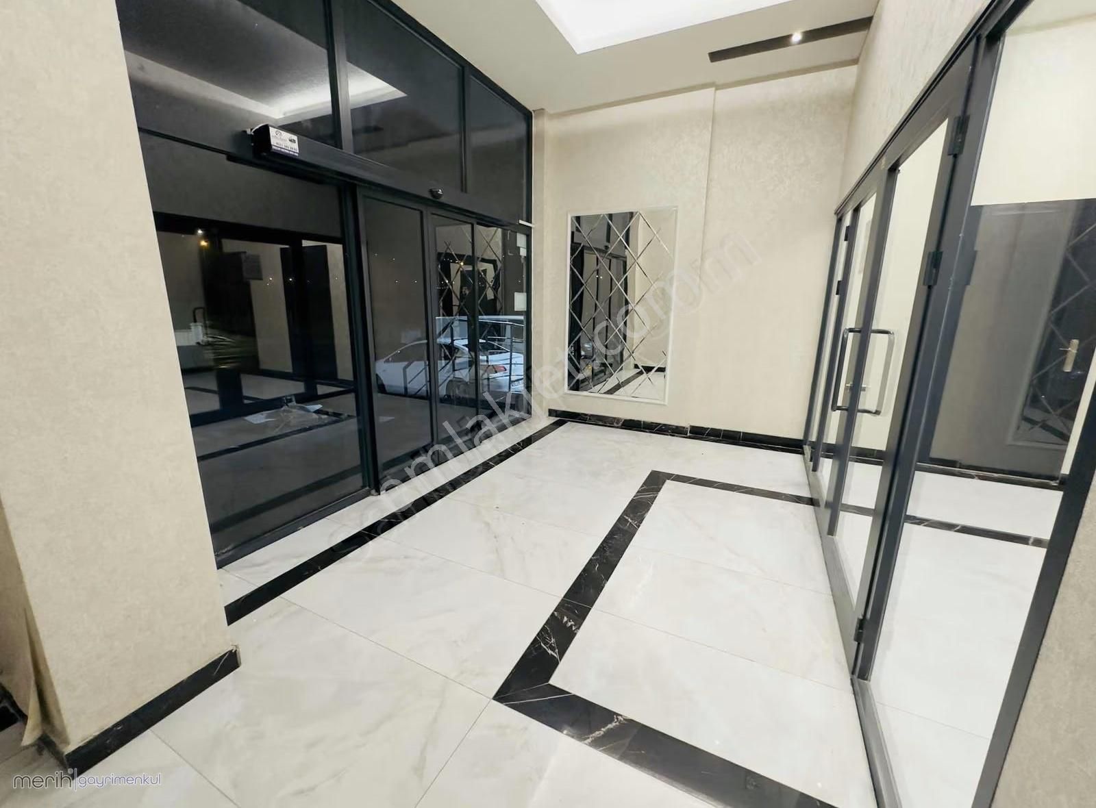 Çiçeği Burnunda 3+1 Satılık Harika Daire! - Görsel 20